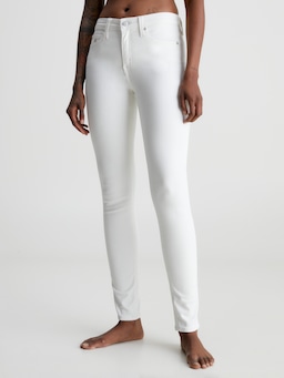 Mid Rise Skinny Jean In White