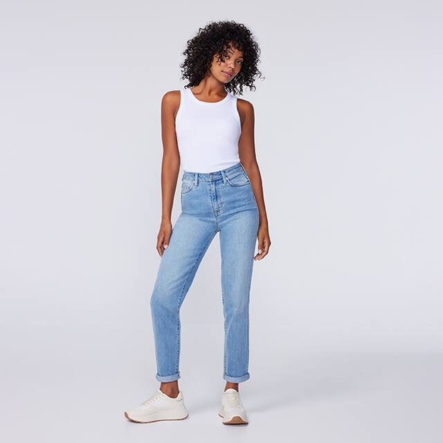 Mom jeans just sales jeans