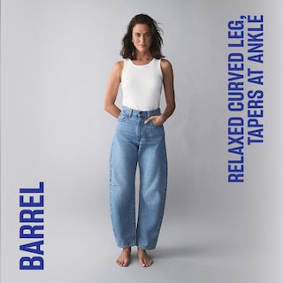 Relaxed curved leg, tapers at ankle