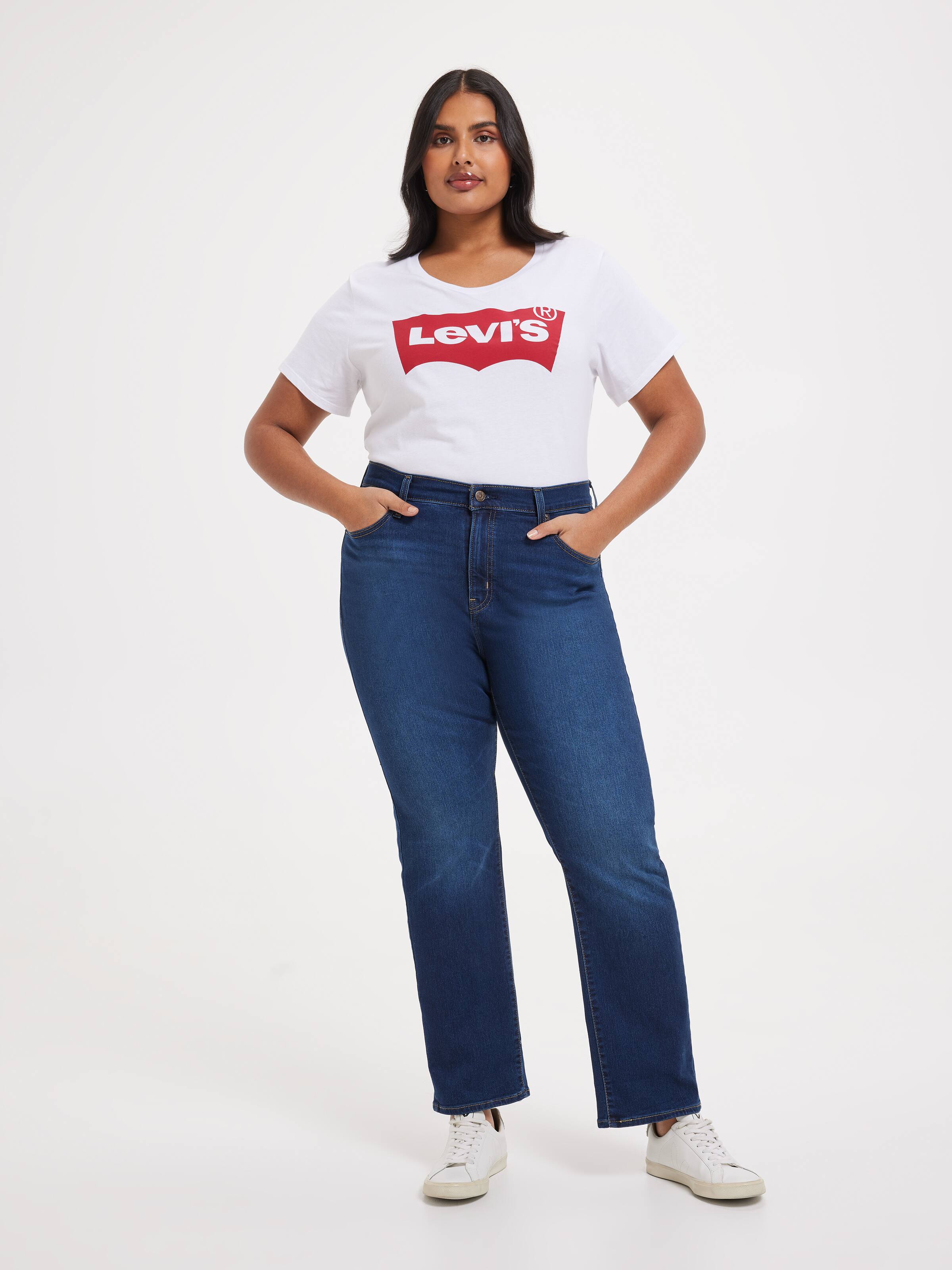 Curve Perfect Tee In White