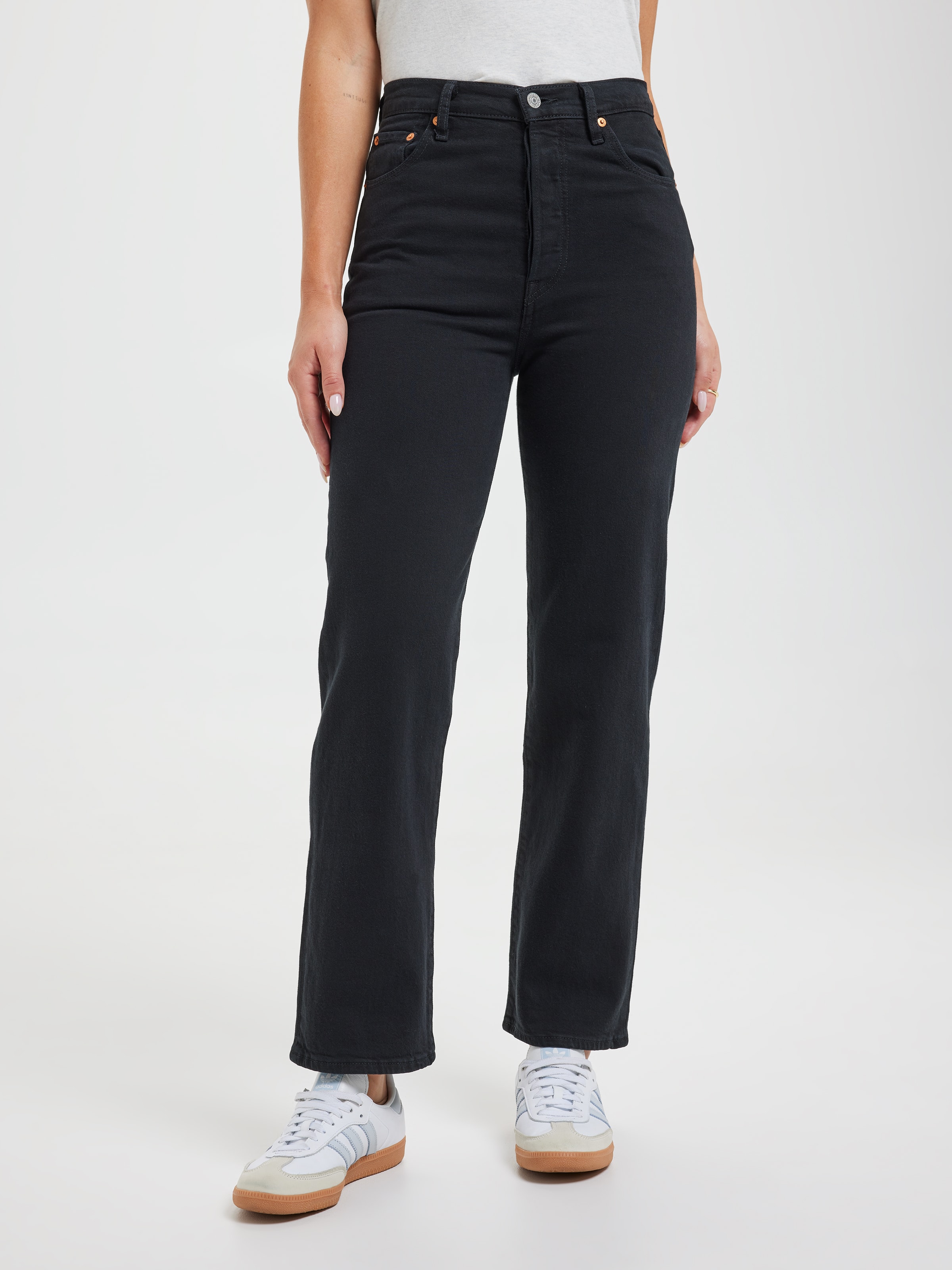 Ribcage Straight Ankle Jean In Black Sprout