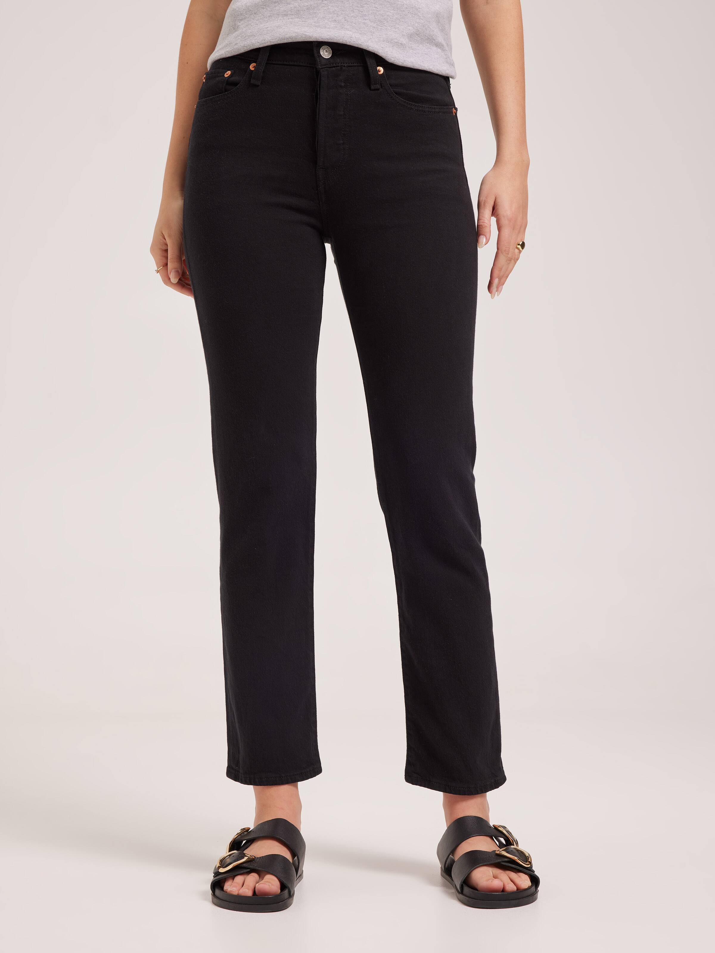 Wedgie Straight Jean In Black Sprout