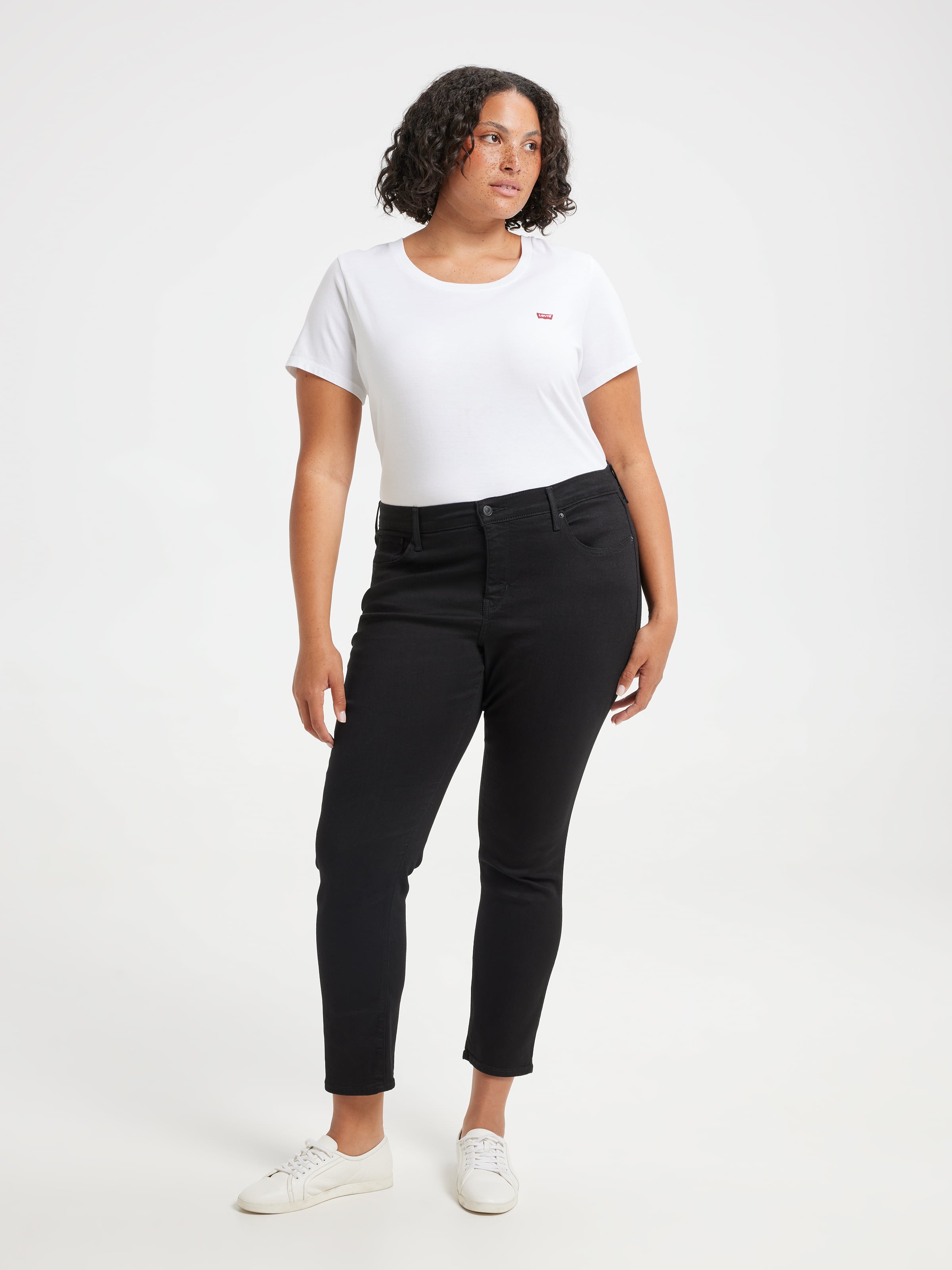 Curve Perfect Tee In White