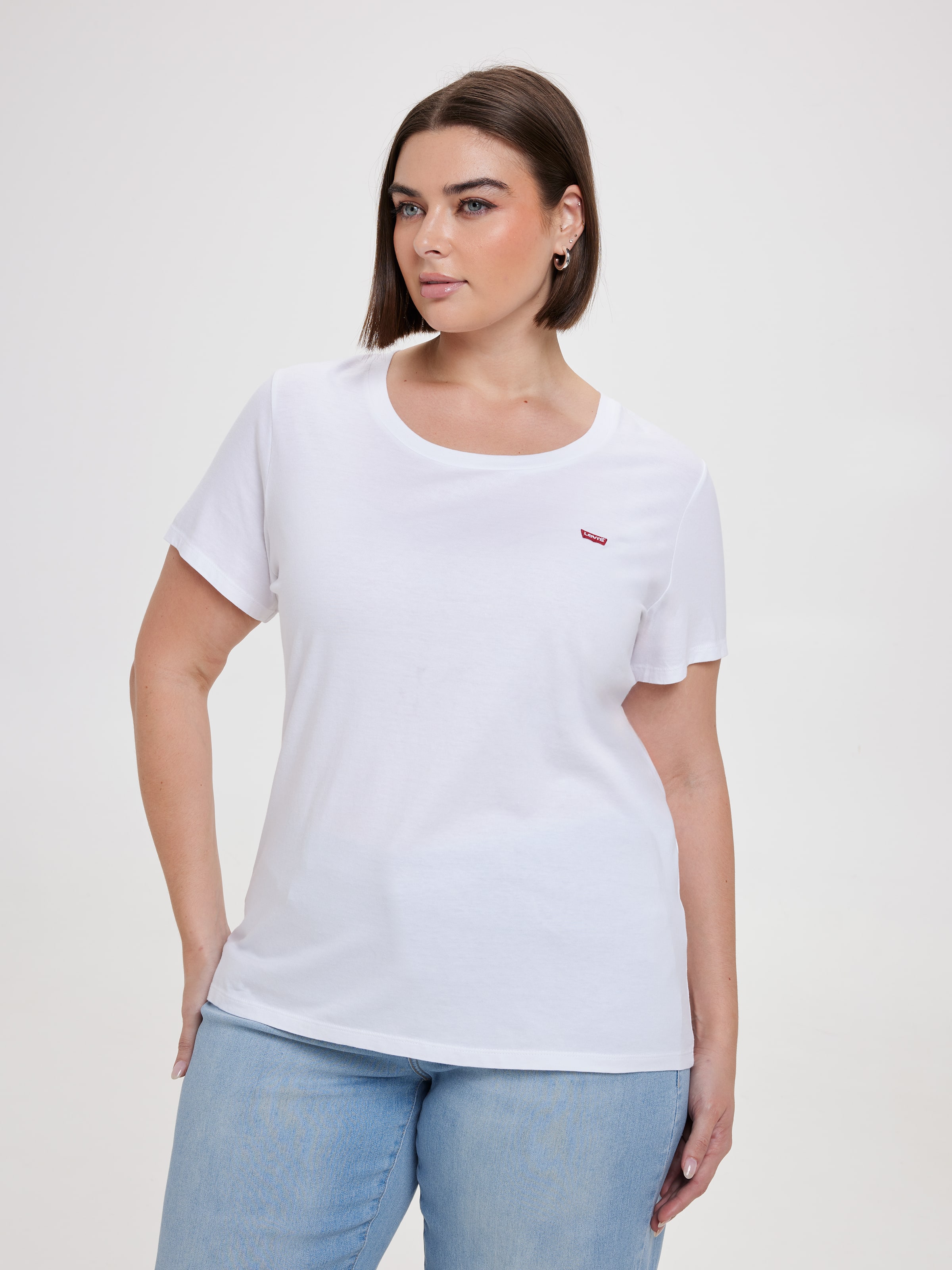 Curve Perfect Tee In White