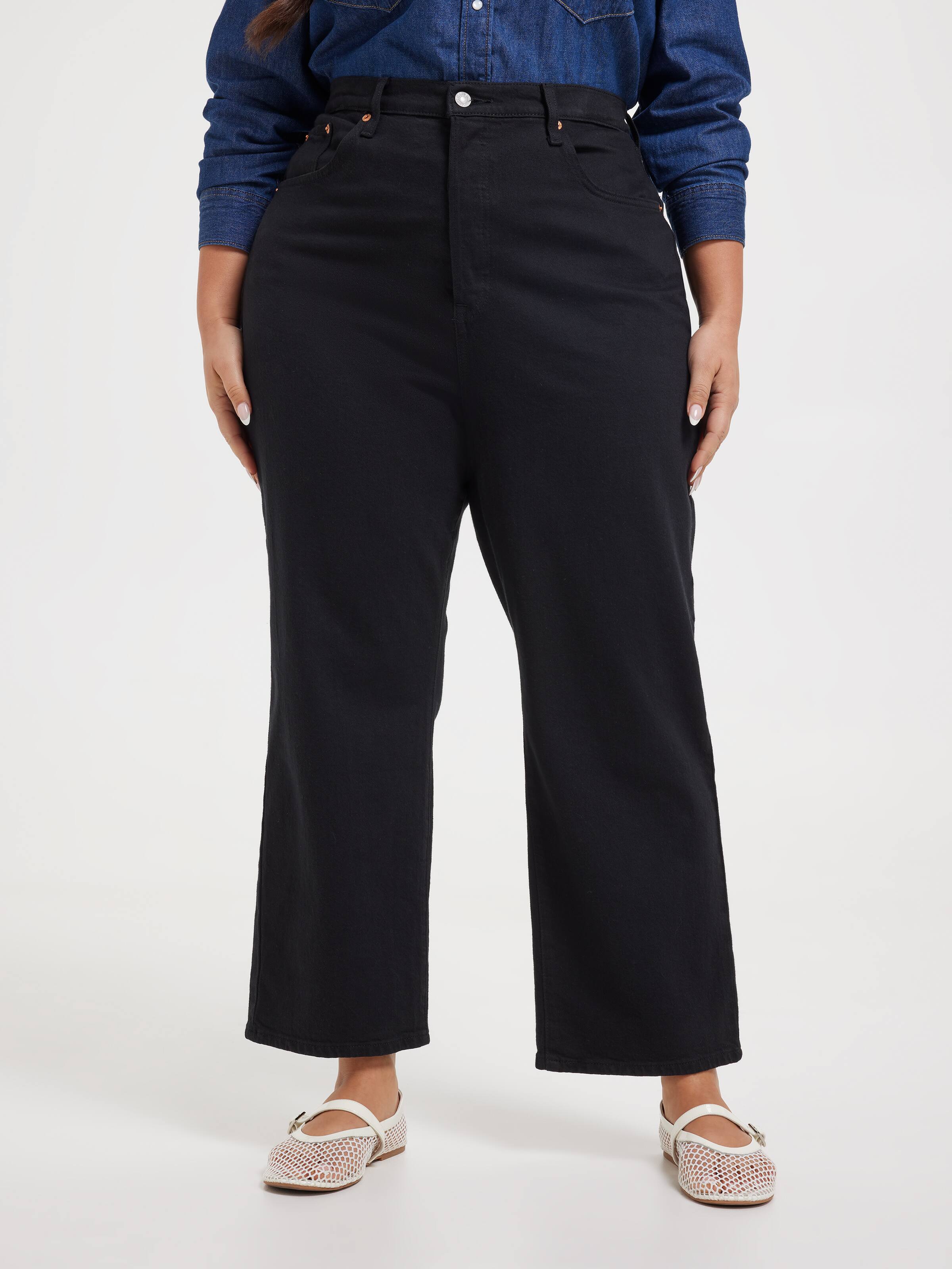 Curve Ribcage Straight Jean In Black