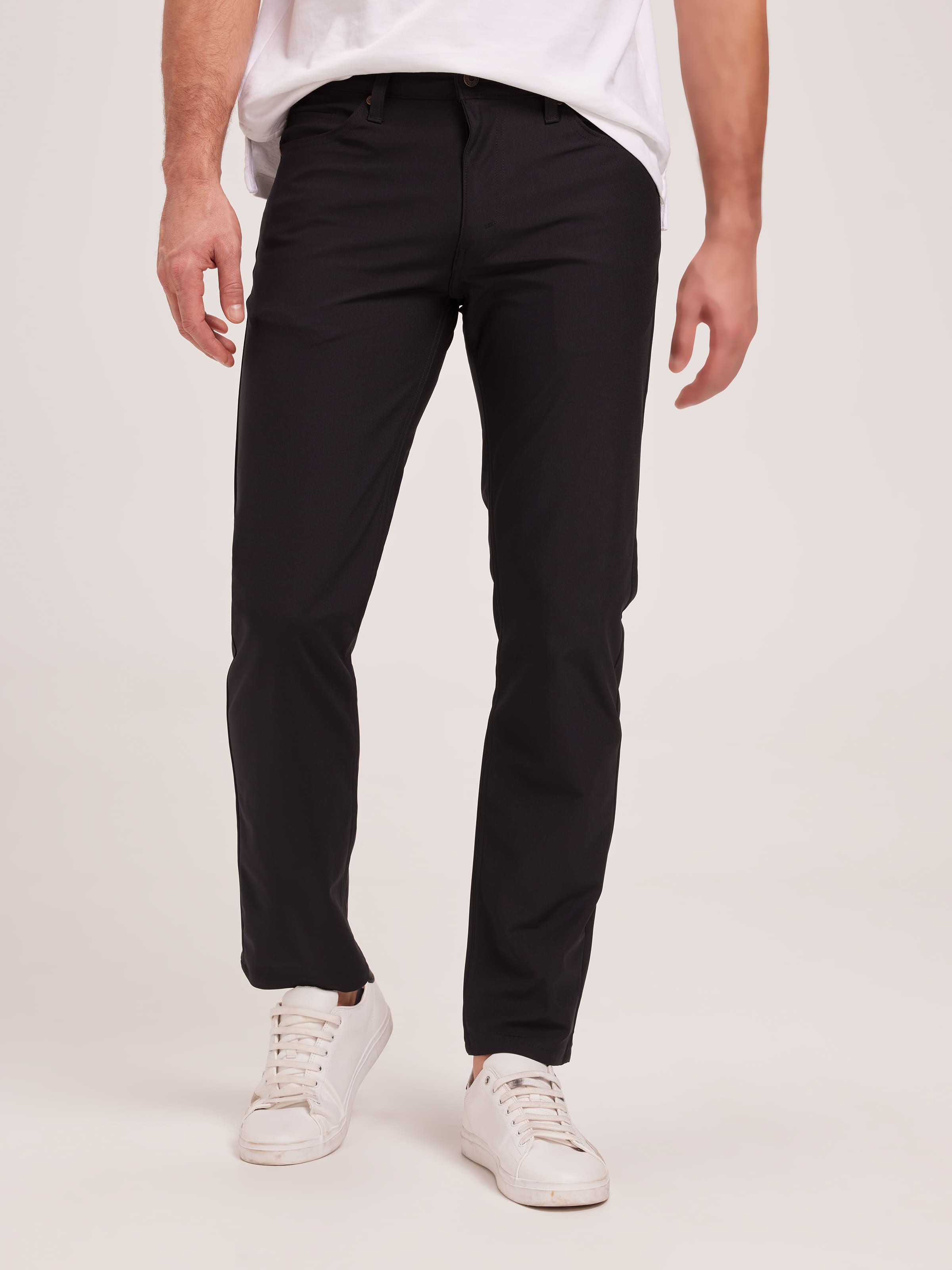 511 Slim Tech Pant In Black