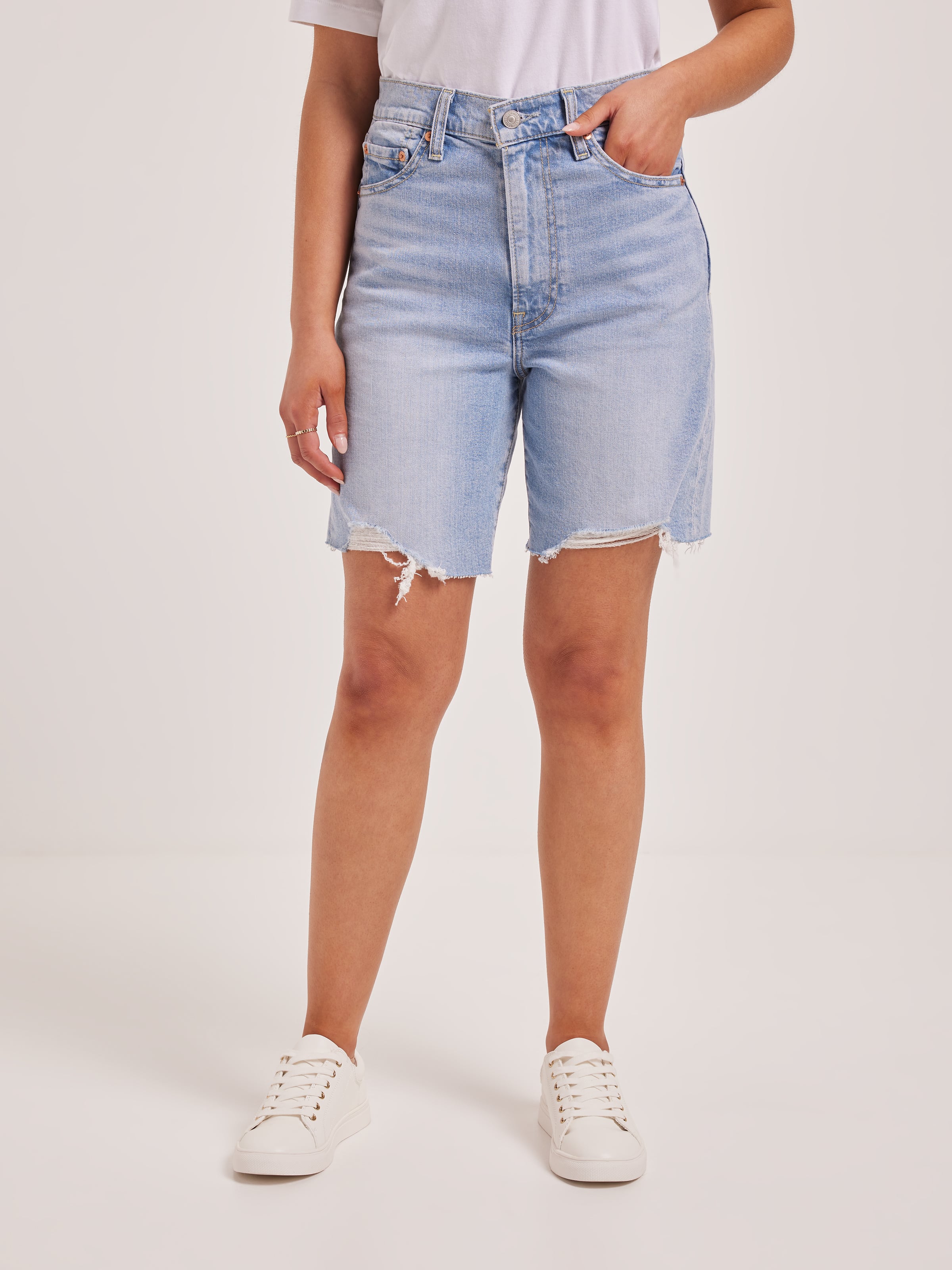 Ribcage Bermuda Short In Bubble Burst
