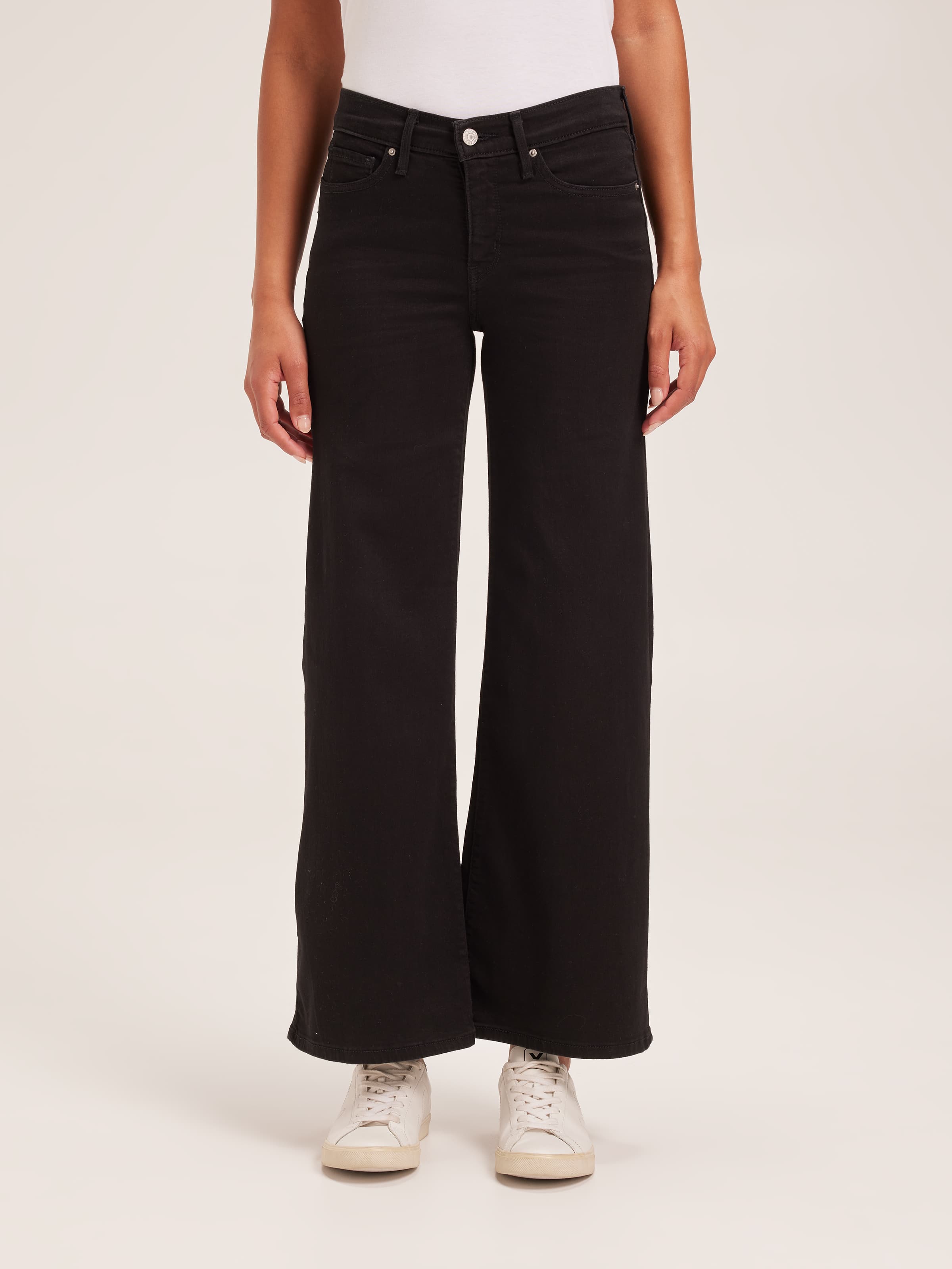 318 Shaping Wide Leg In Soft Black