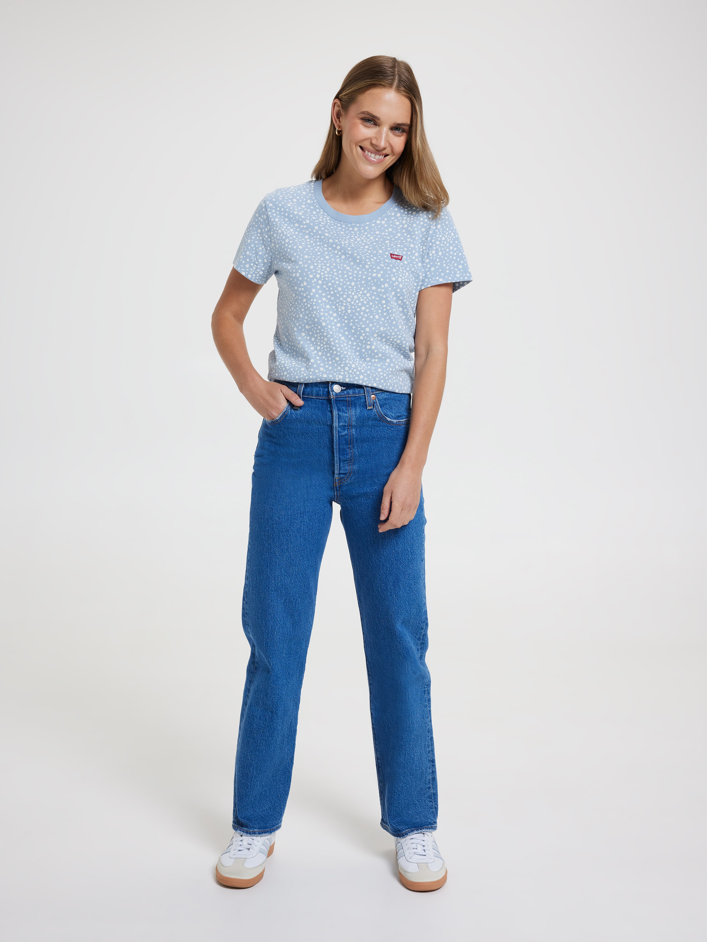 Perfect Hm Tee In Scattered Floral Dusty Blue