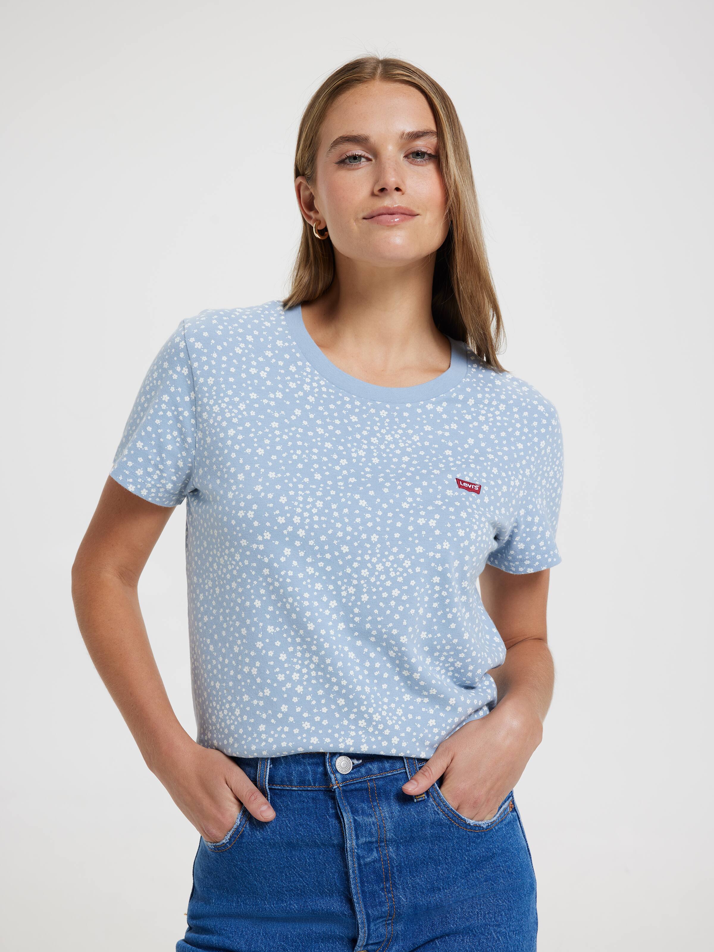 Perfect Hm Tee In Scattered Floral Dusty Blue