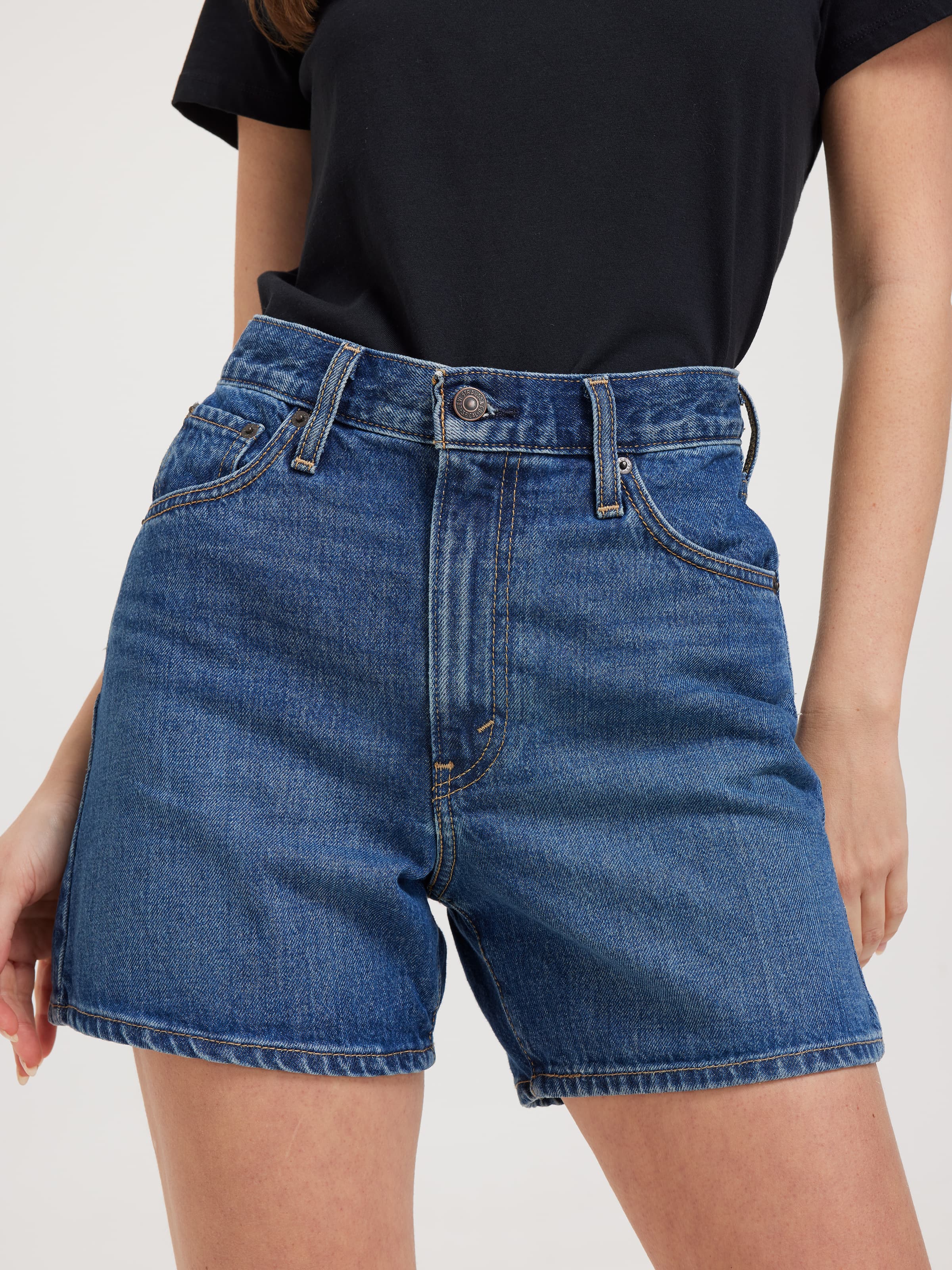 Cinch Mid Thigh Short In Cookie Crunch