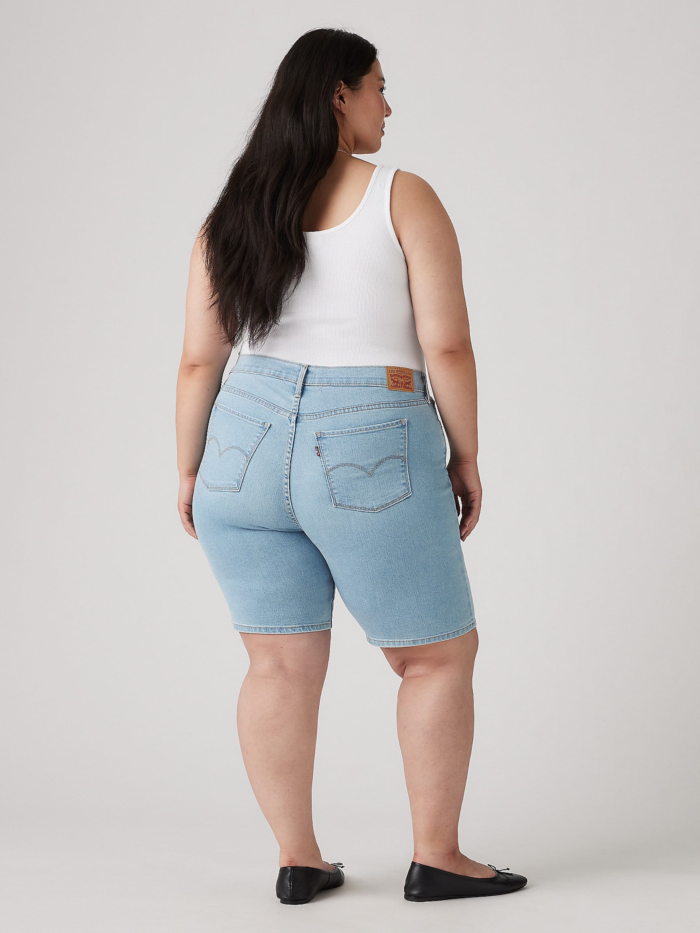 Curve Shaping Bermuda Short In Double Duty