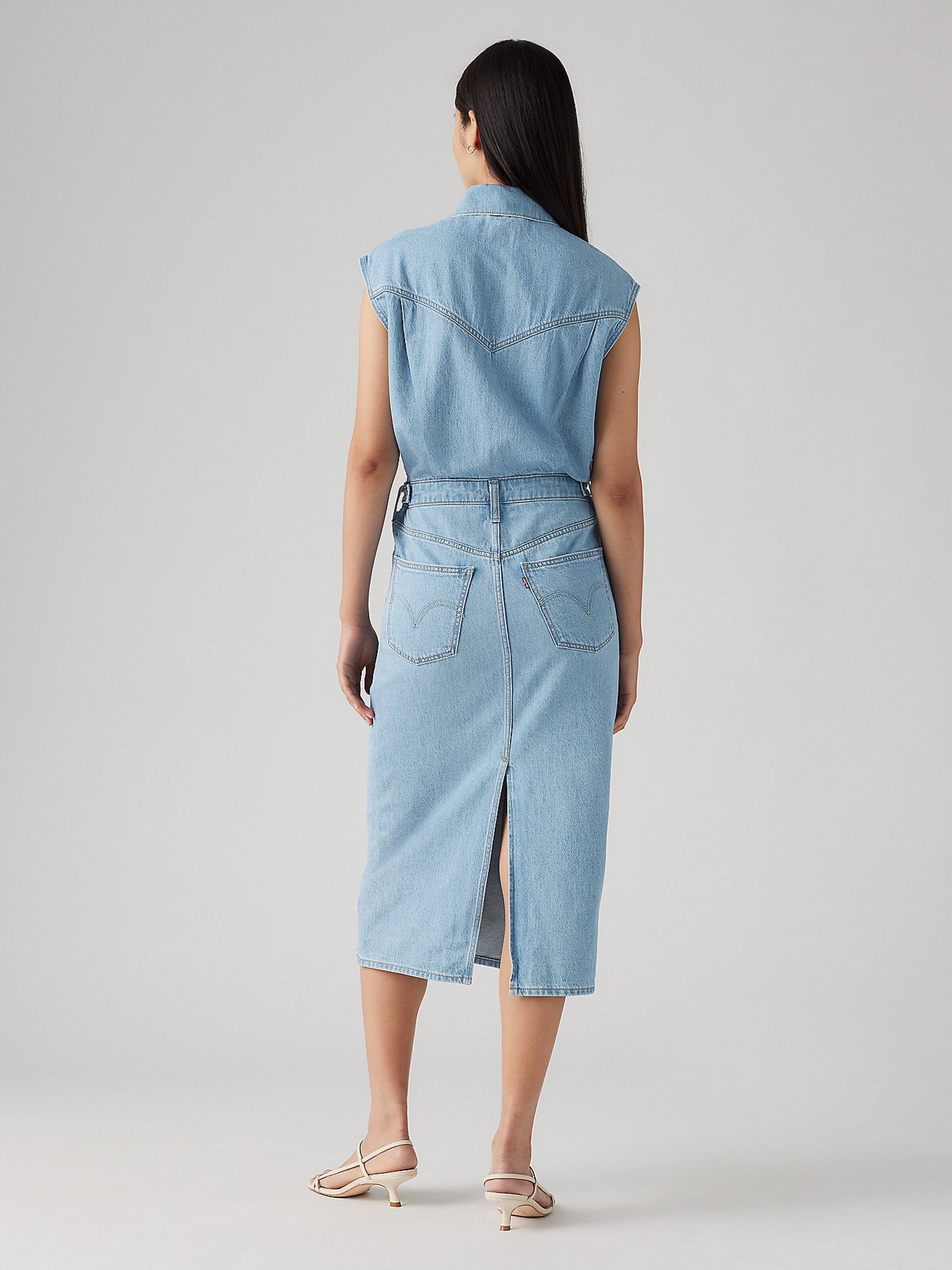 Iconic Sleeveless Dress In Wrapped In Blue