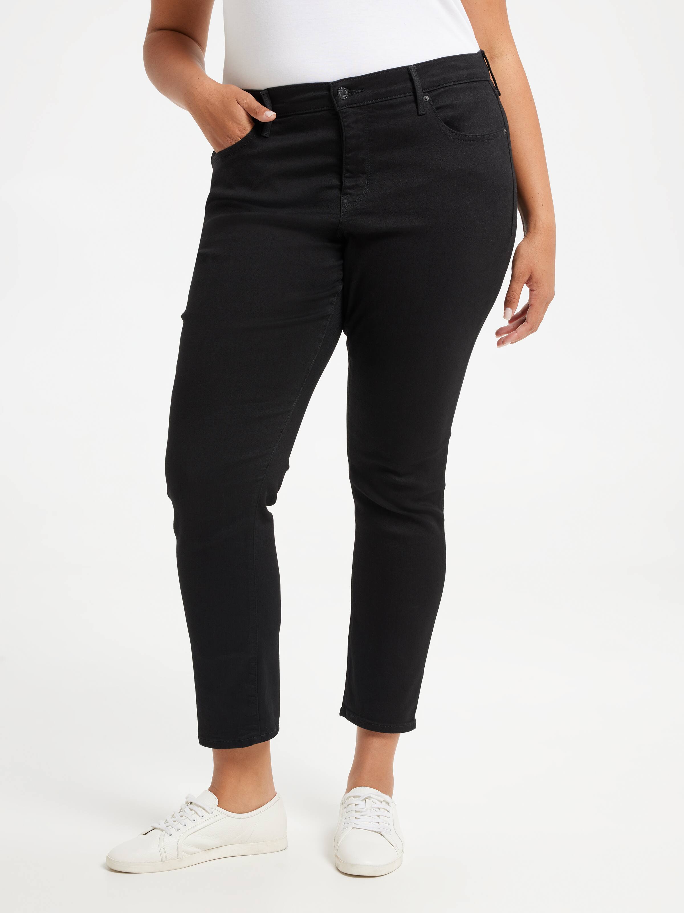 Curve 311 Shaping Skinny Jean In Soft Black