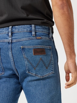 vejkryds national fotoelektrisk Men's Wrangler Clothing | Just Jeans