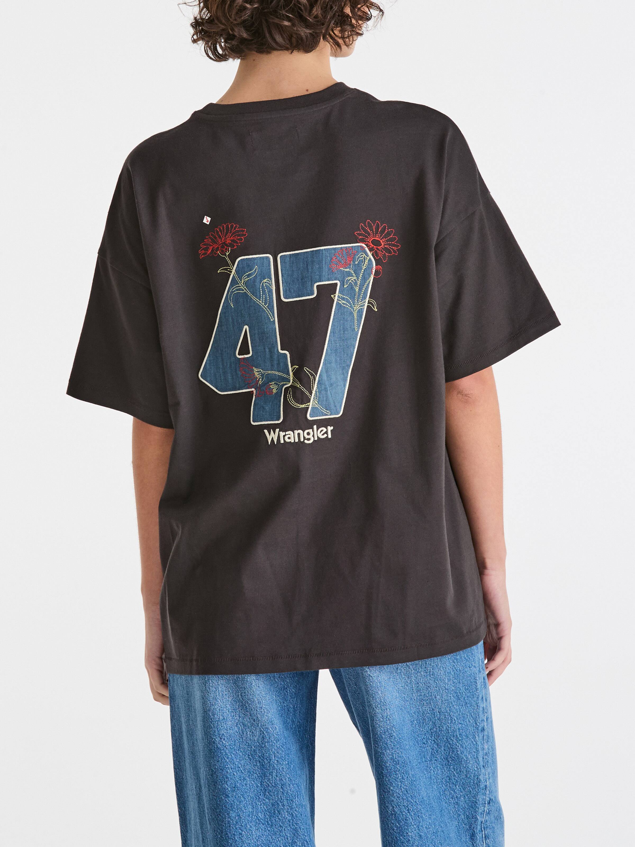 Team 47 Boxy Slouch Tee In Worn Black