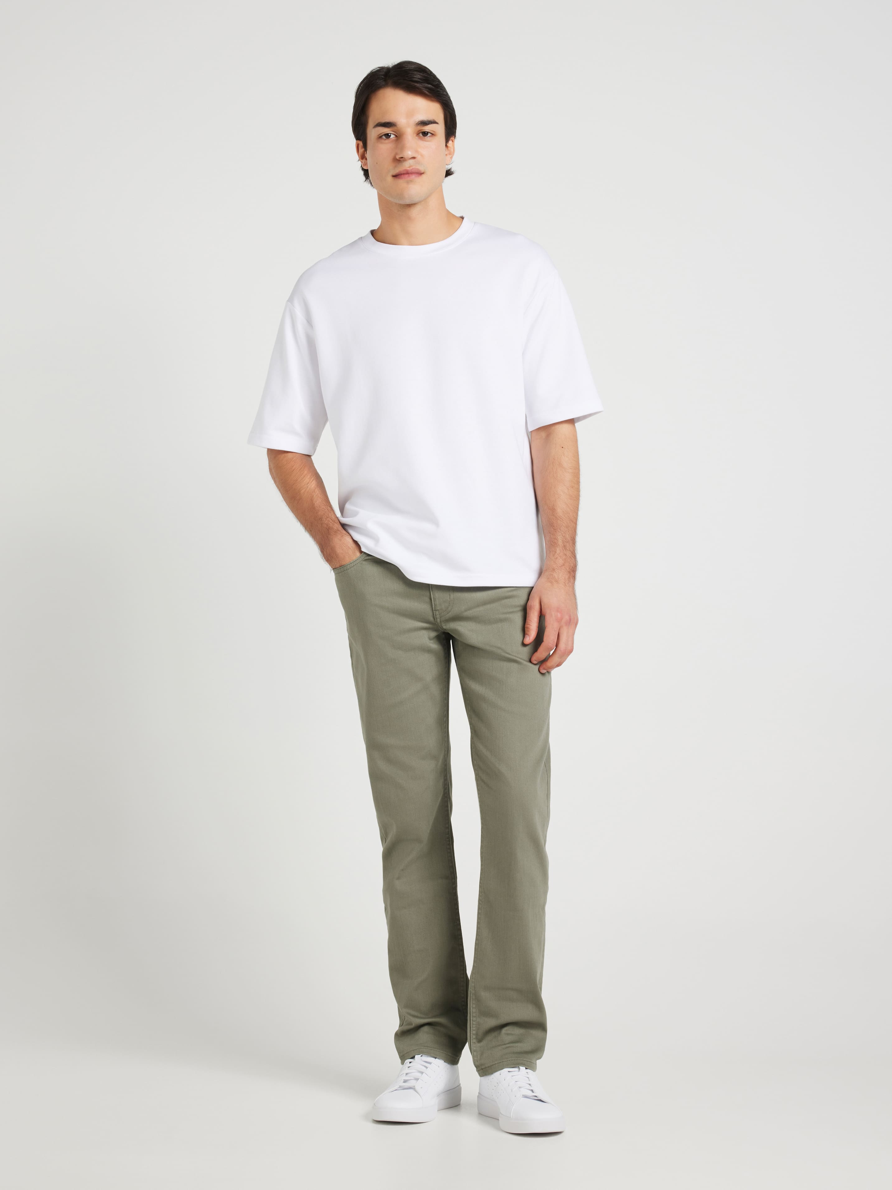 Stretch Regular Straight Leg Jean