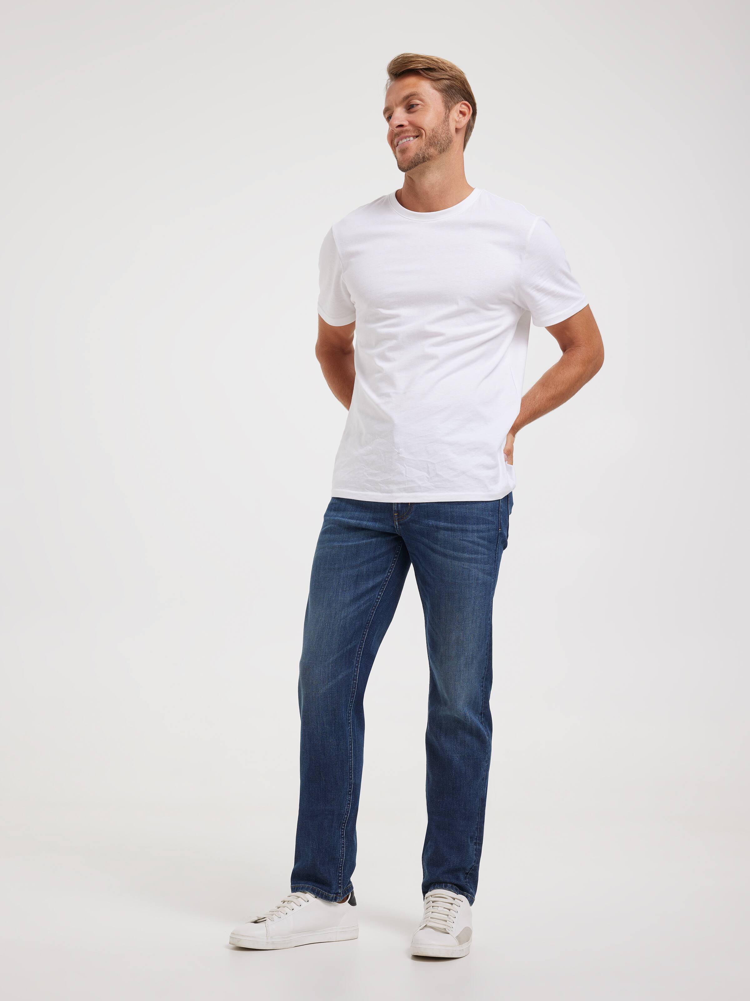 Stretch Regular Straight Leg Jean