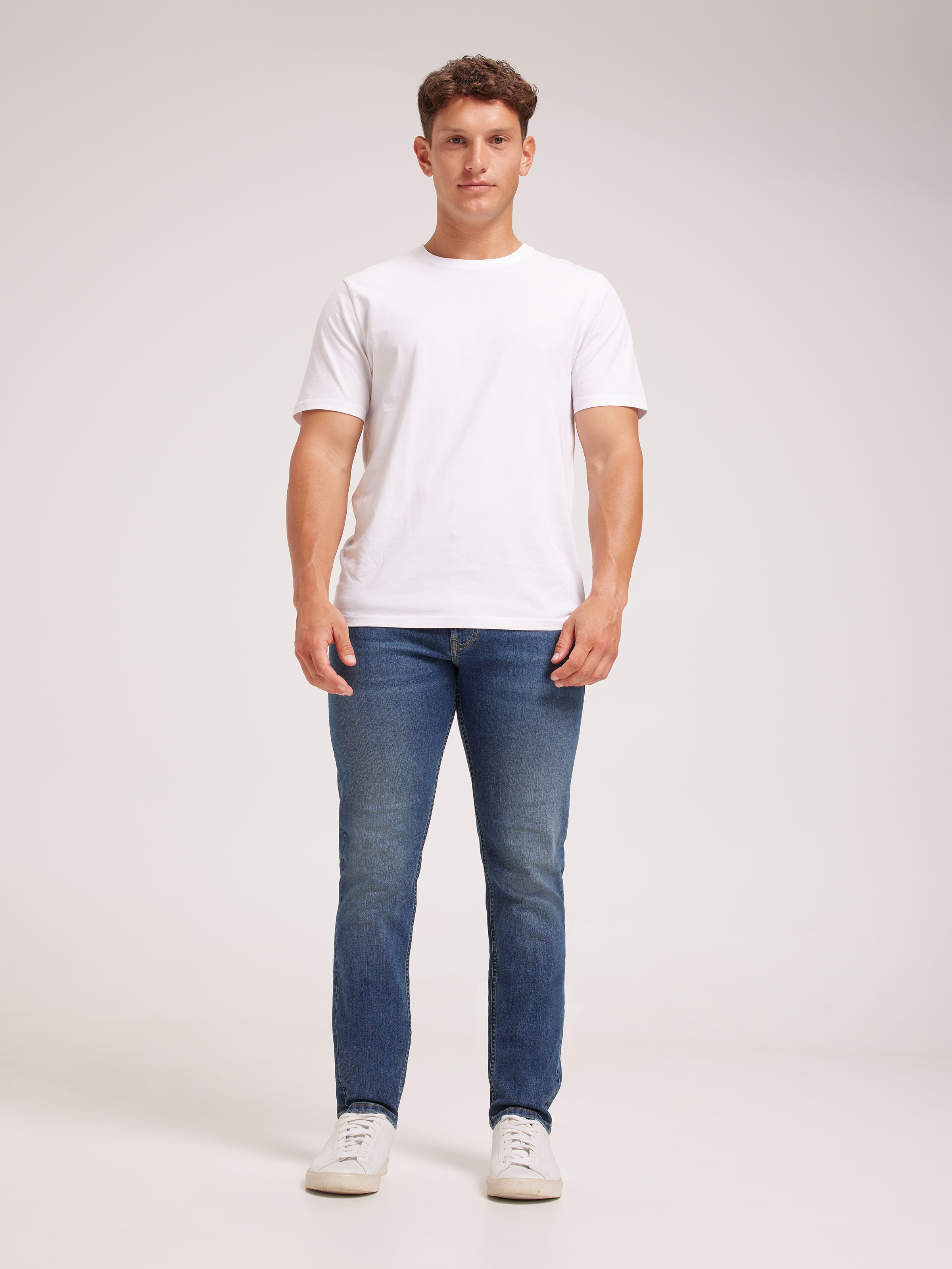 Stretch Slim Tapered Leg