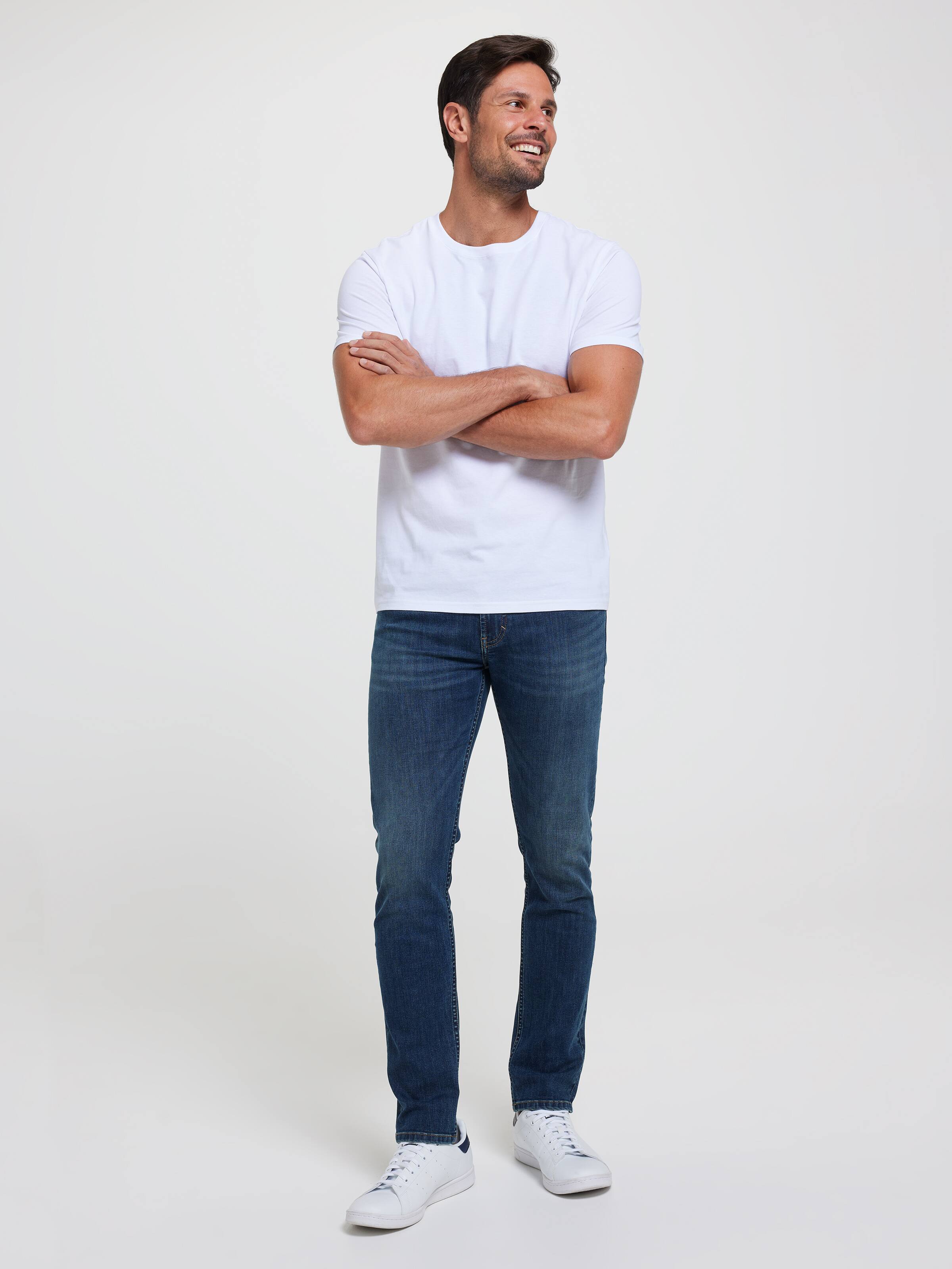 Stretch Slim Tapered Leg