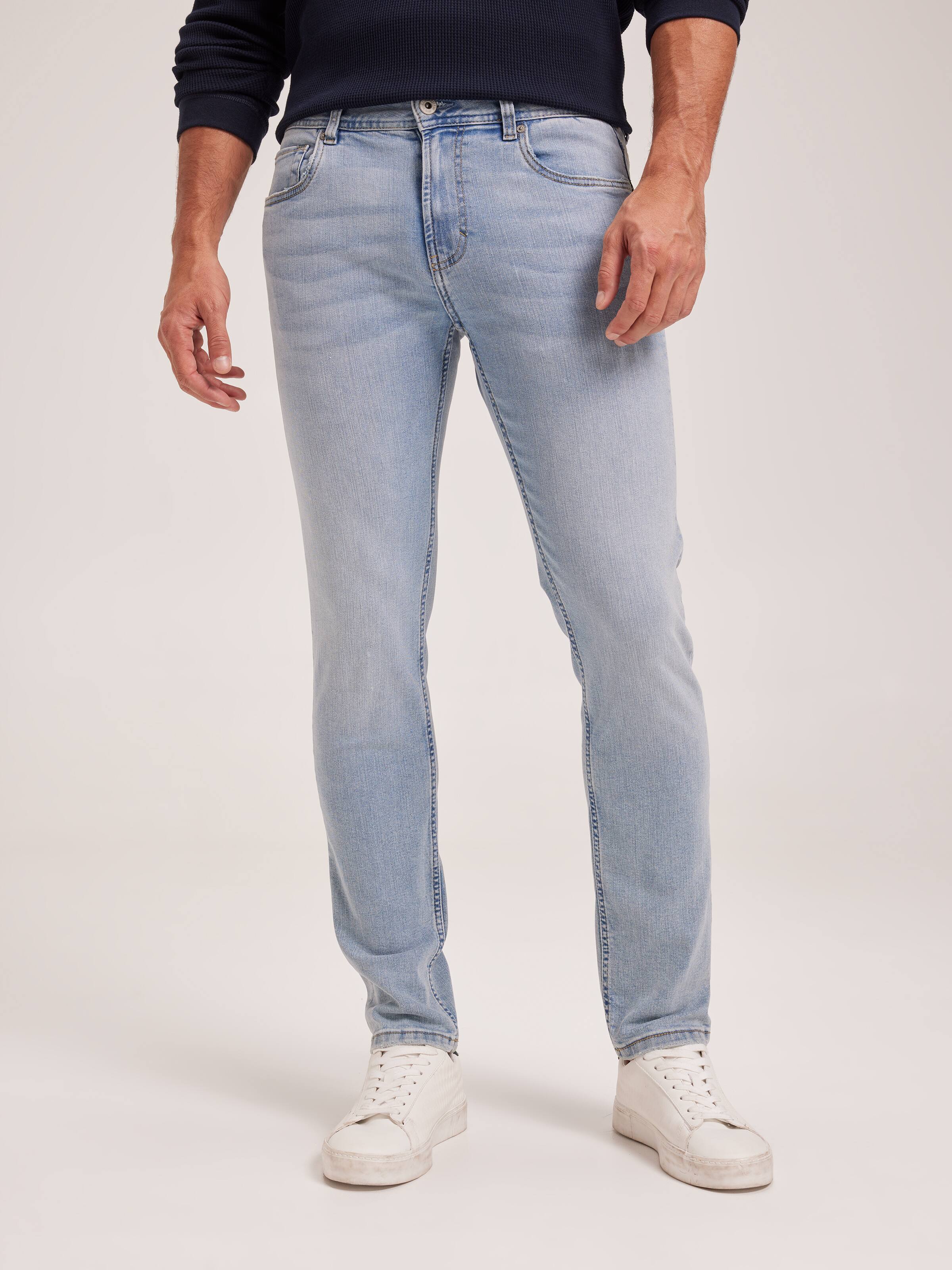 Stretch Slim Tapered Leg