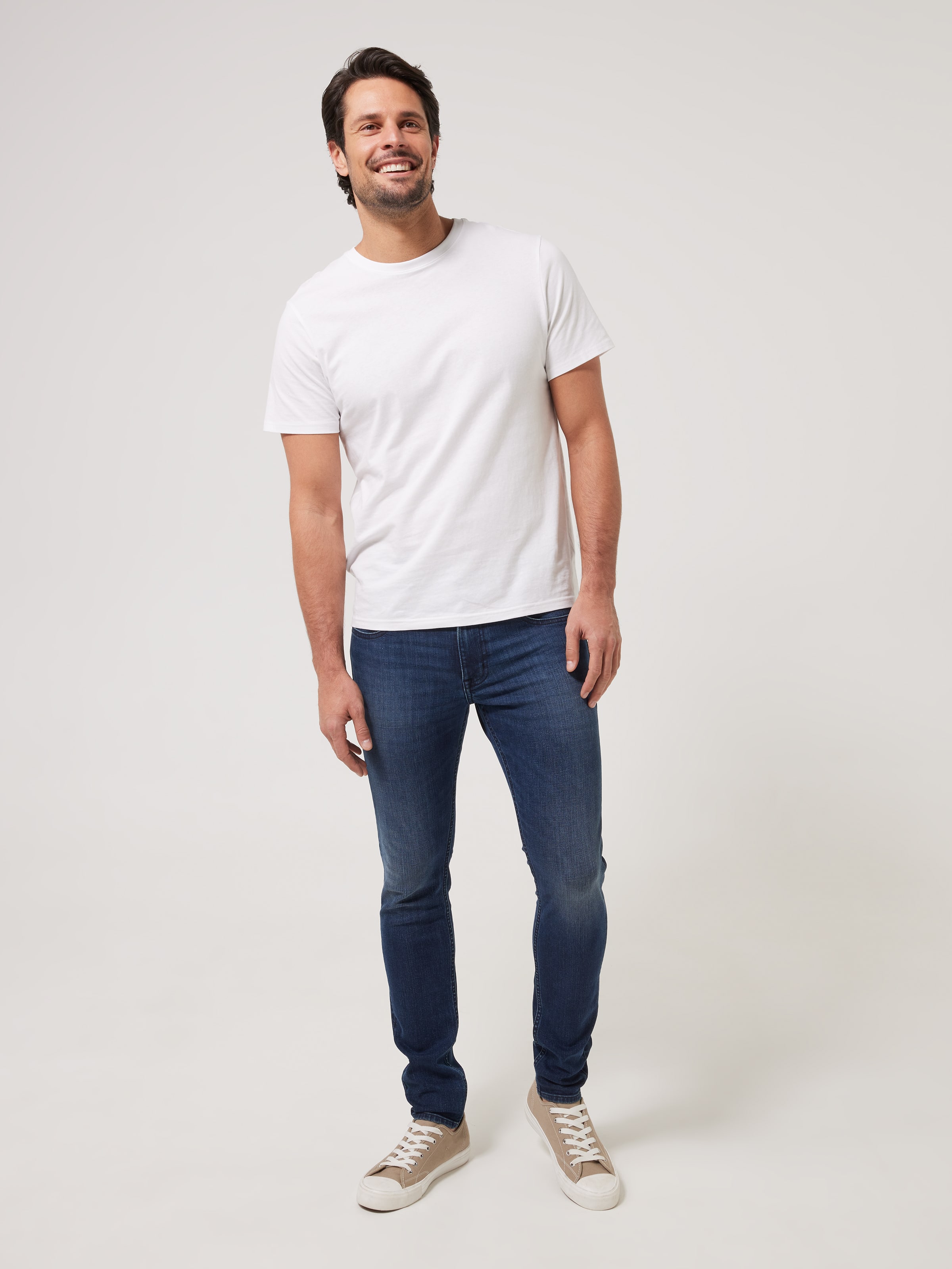 Stretch Skinny Tapered Leg Jean