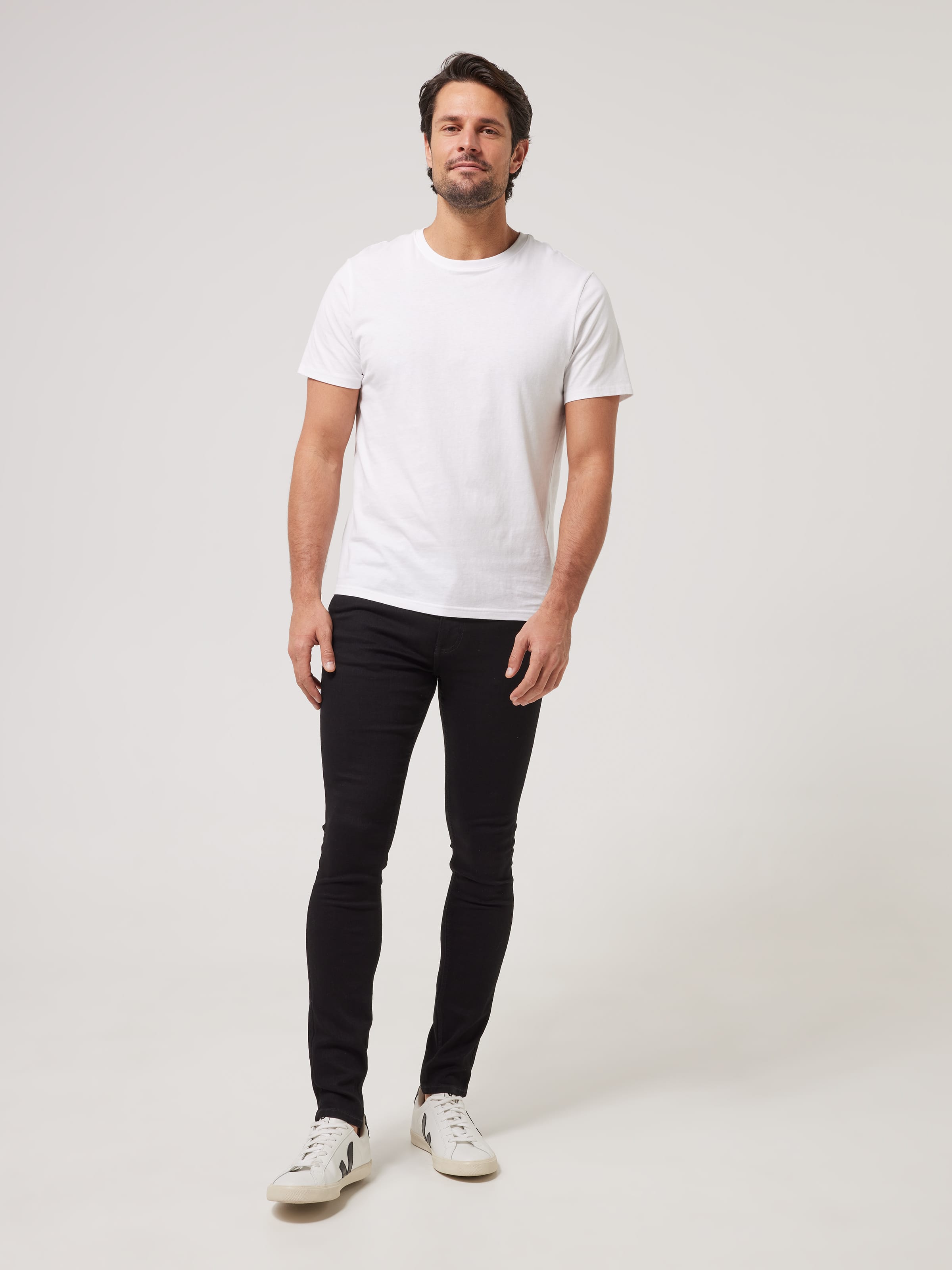 Stretch Skinny Tapered Leg Jean