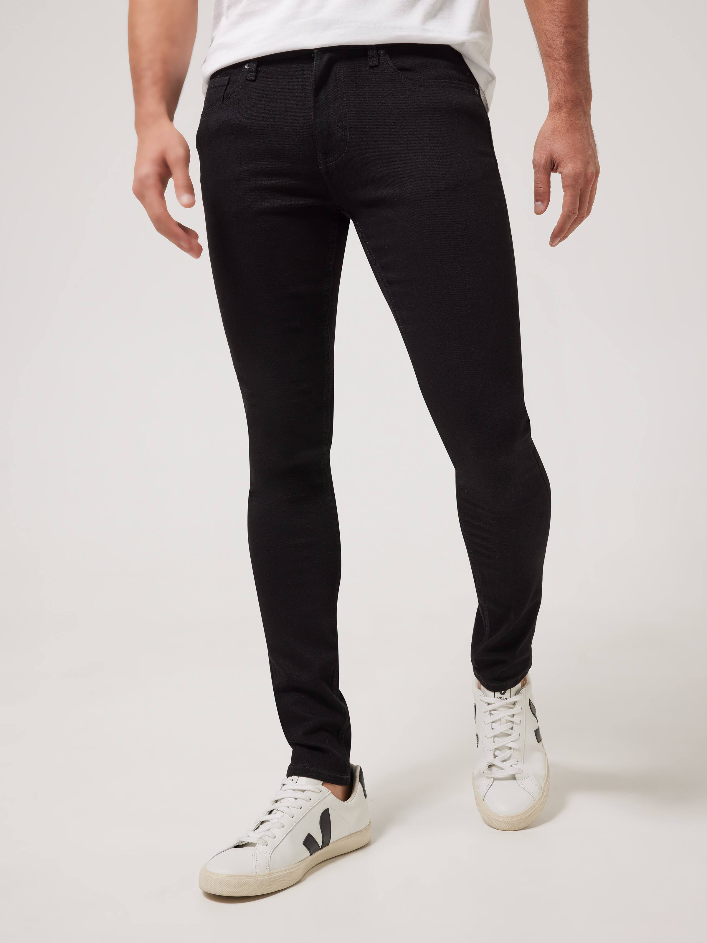 Stretch Skinny Tapered Leg Jean