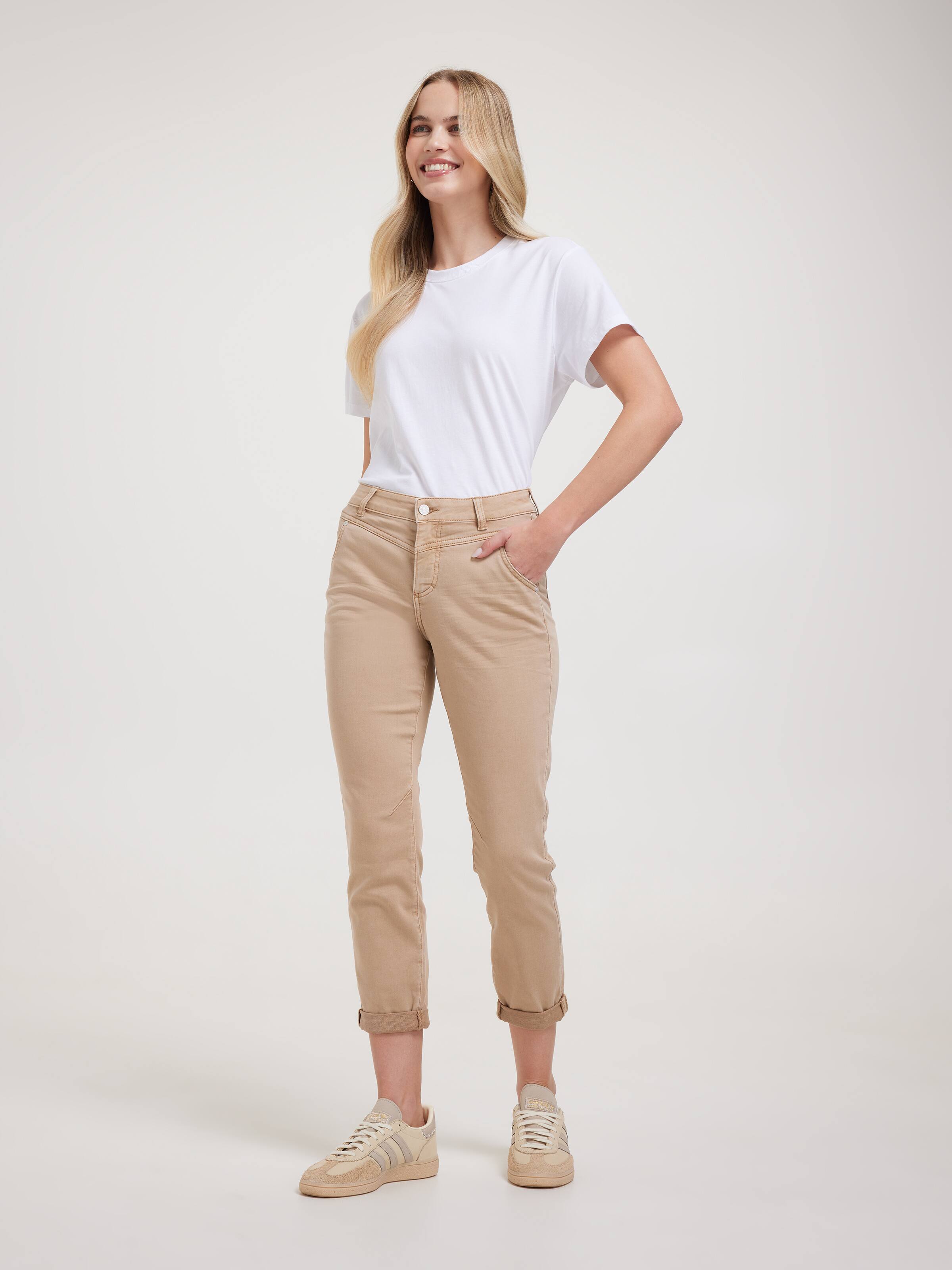 Amaze Yoke Front Boyfriend Jean