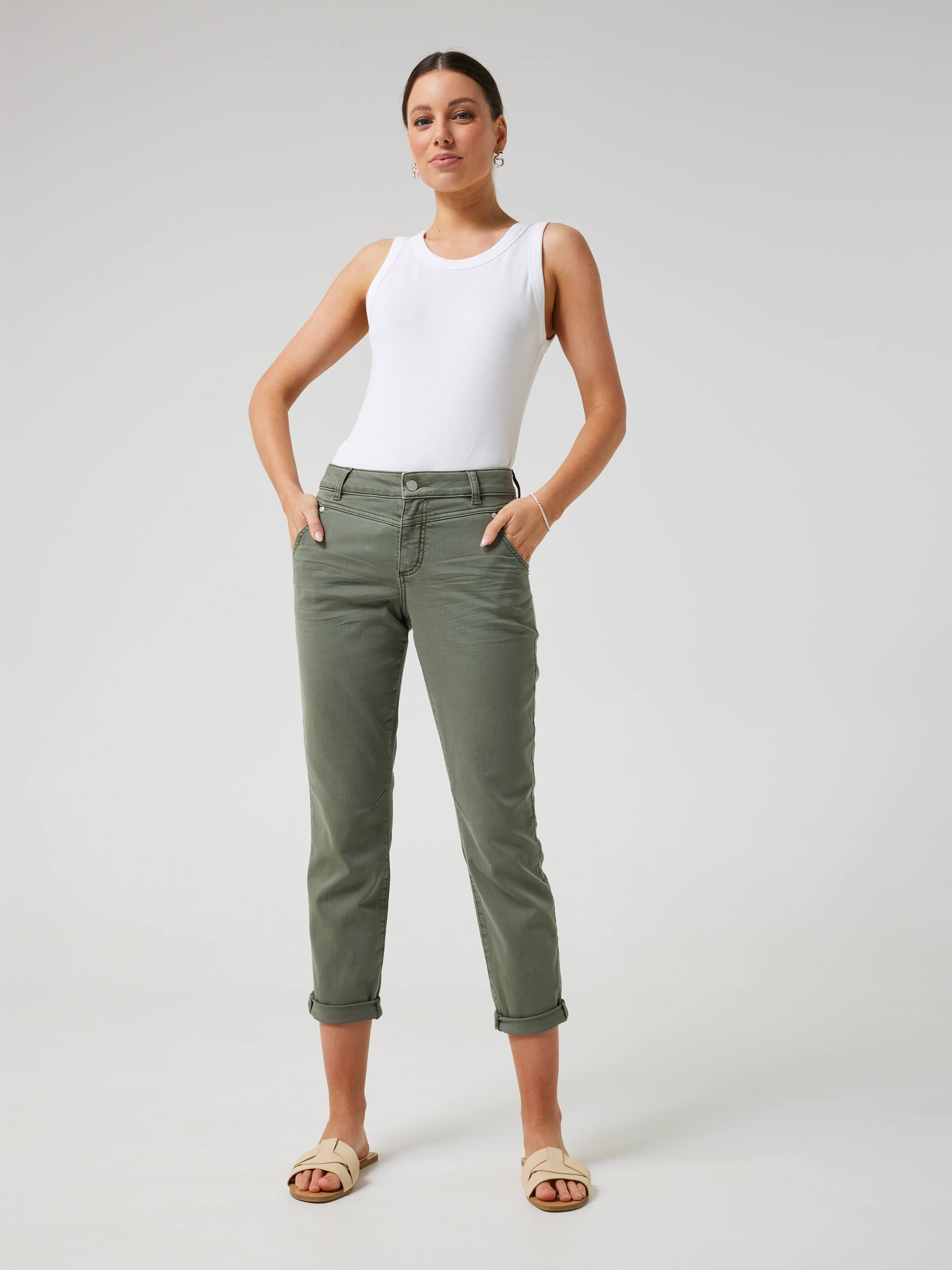 Amaze Yoke Front Boyfriend Jean