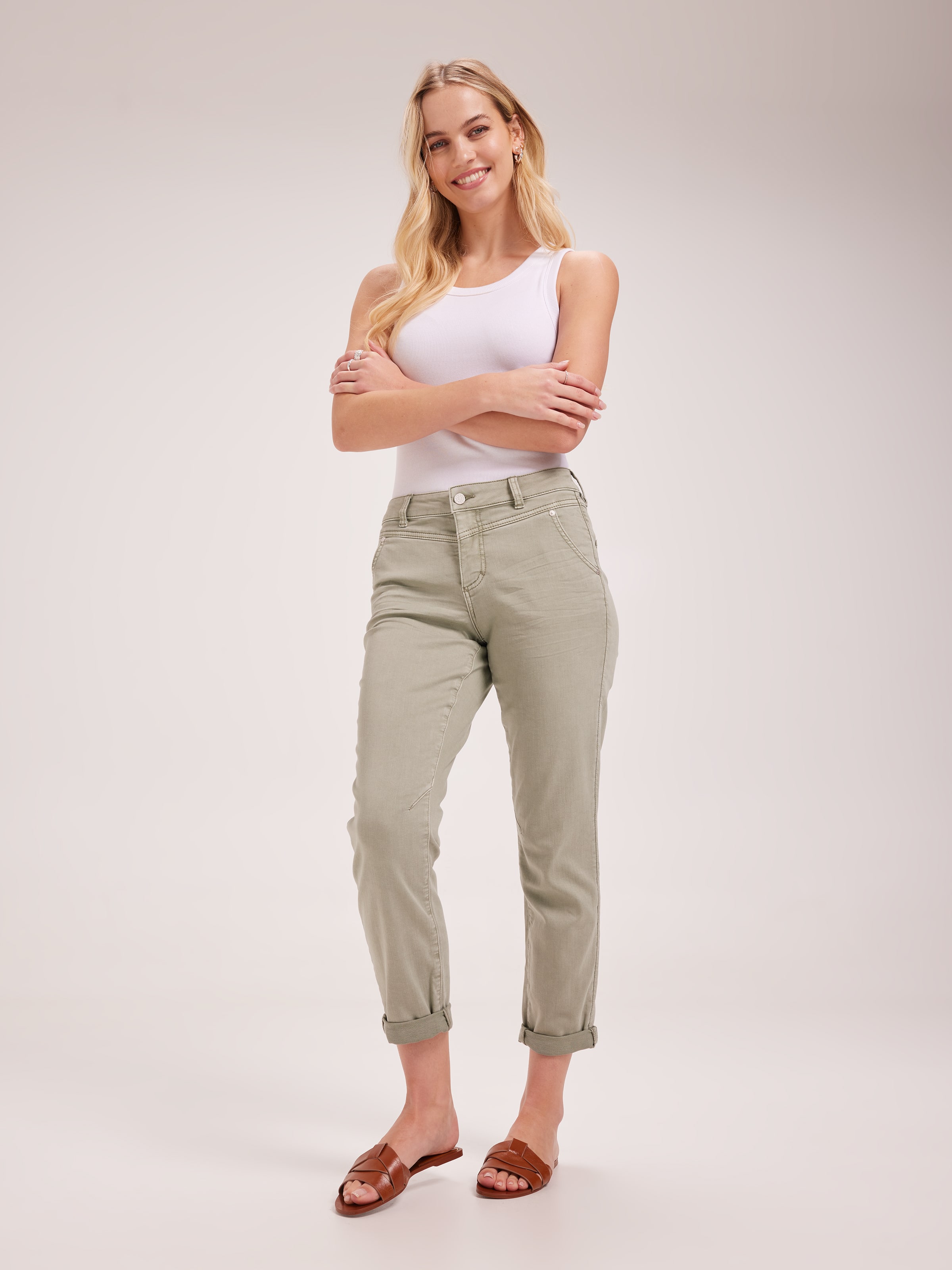 Amaze Yoke Front Boyfriend Jean