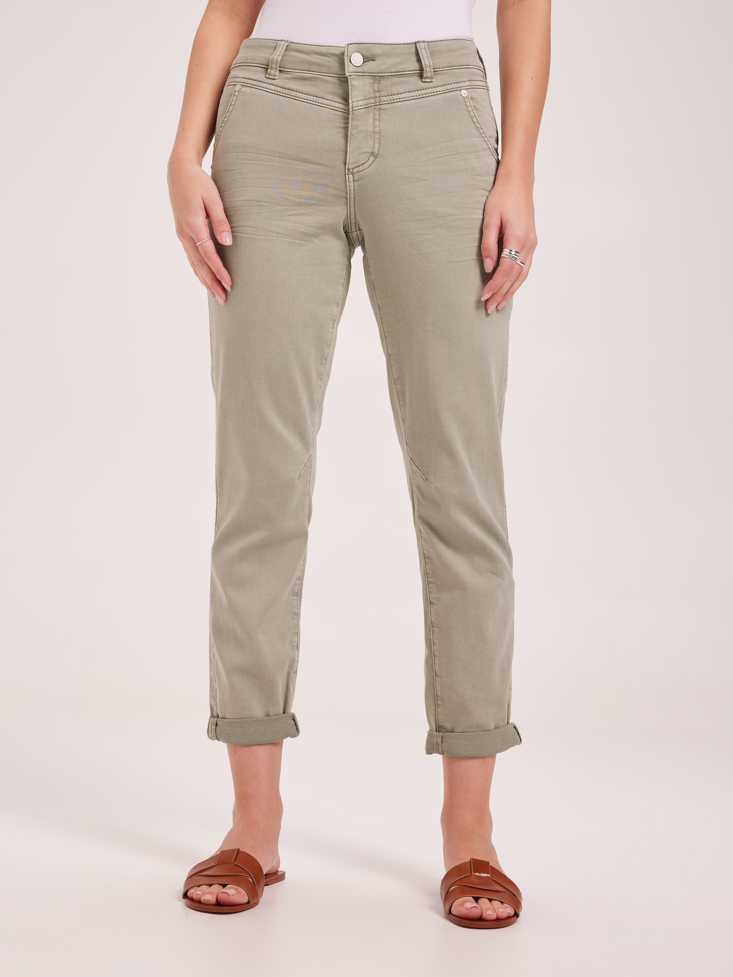 Amaze Yoke Front Boyfriend Jean