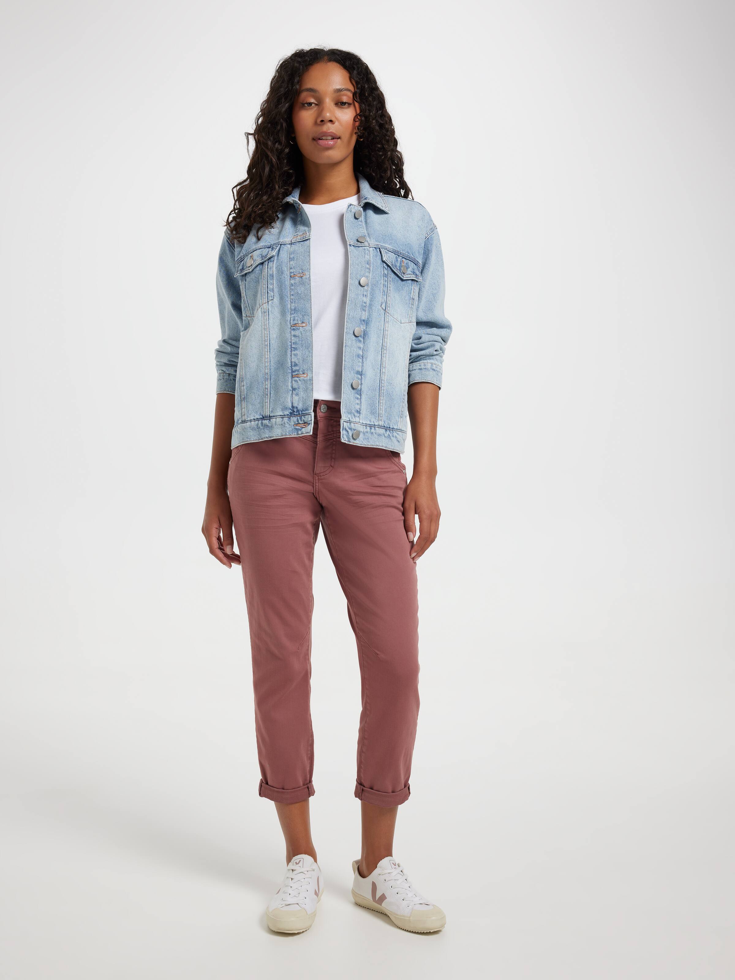 Amaze Yoke Front Boyfriend Jean