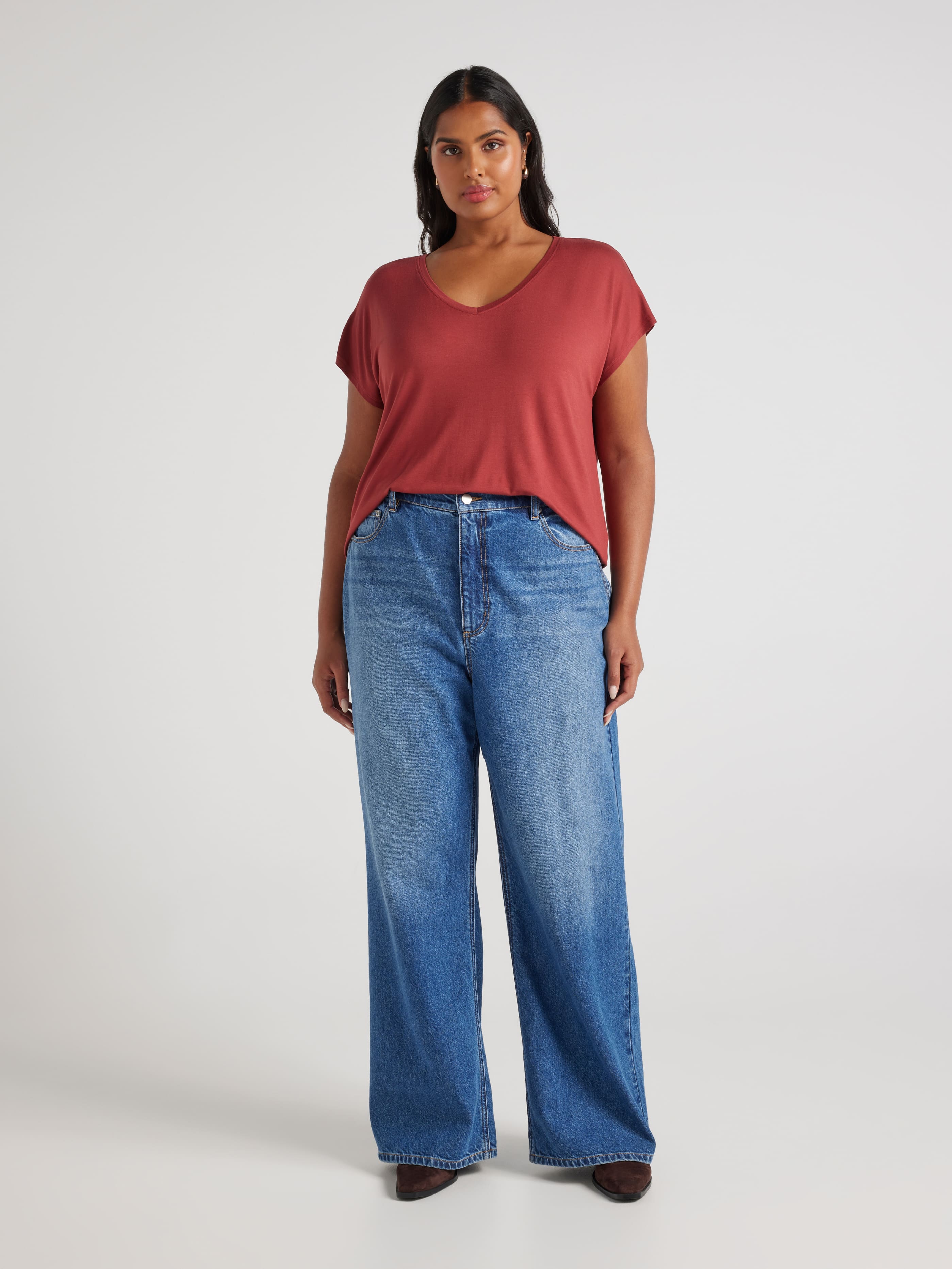 Curve Luxe V Neck Tee