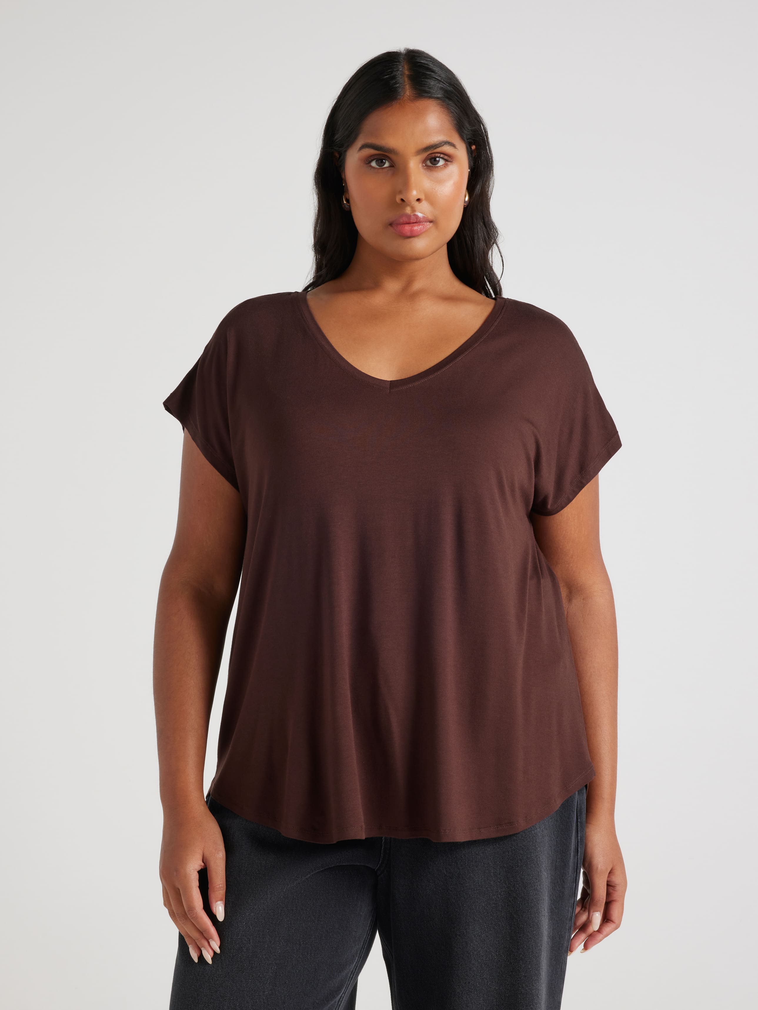 Curve Luxe V Neck Tee