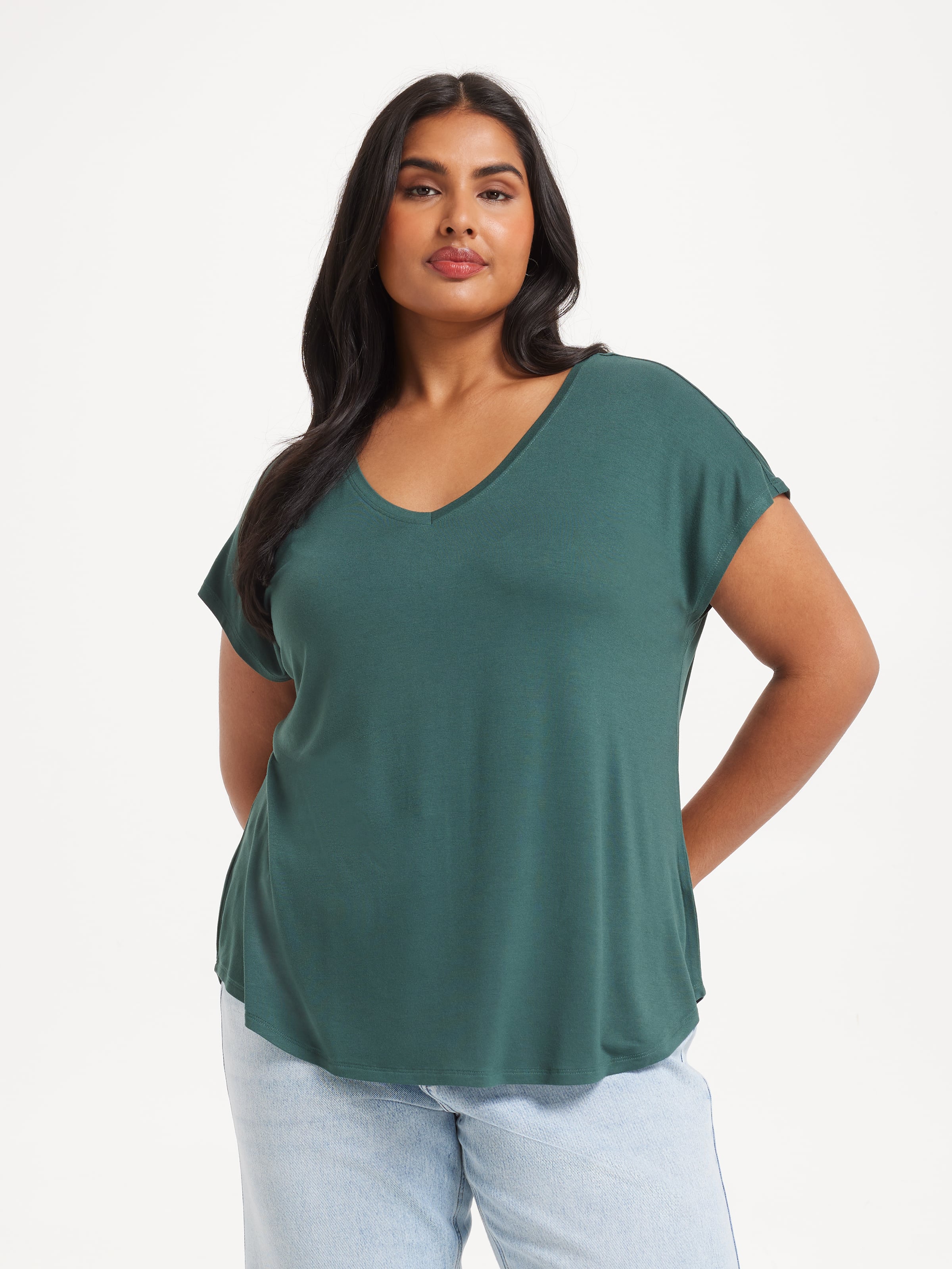 Curve Luxe V Neck Tee