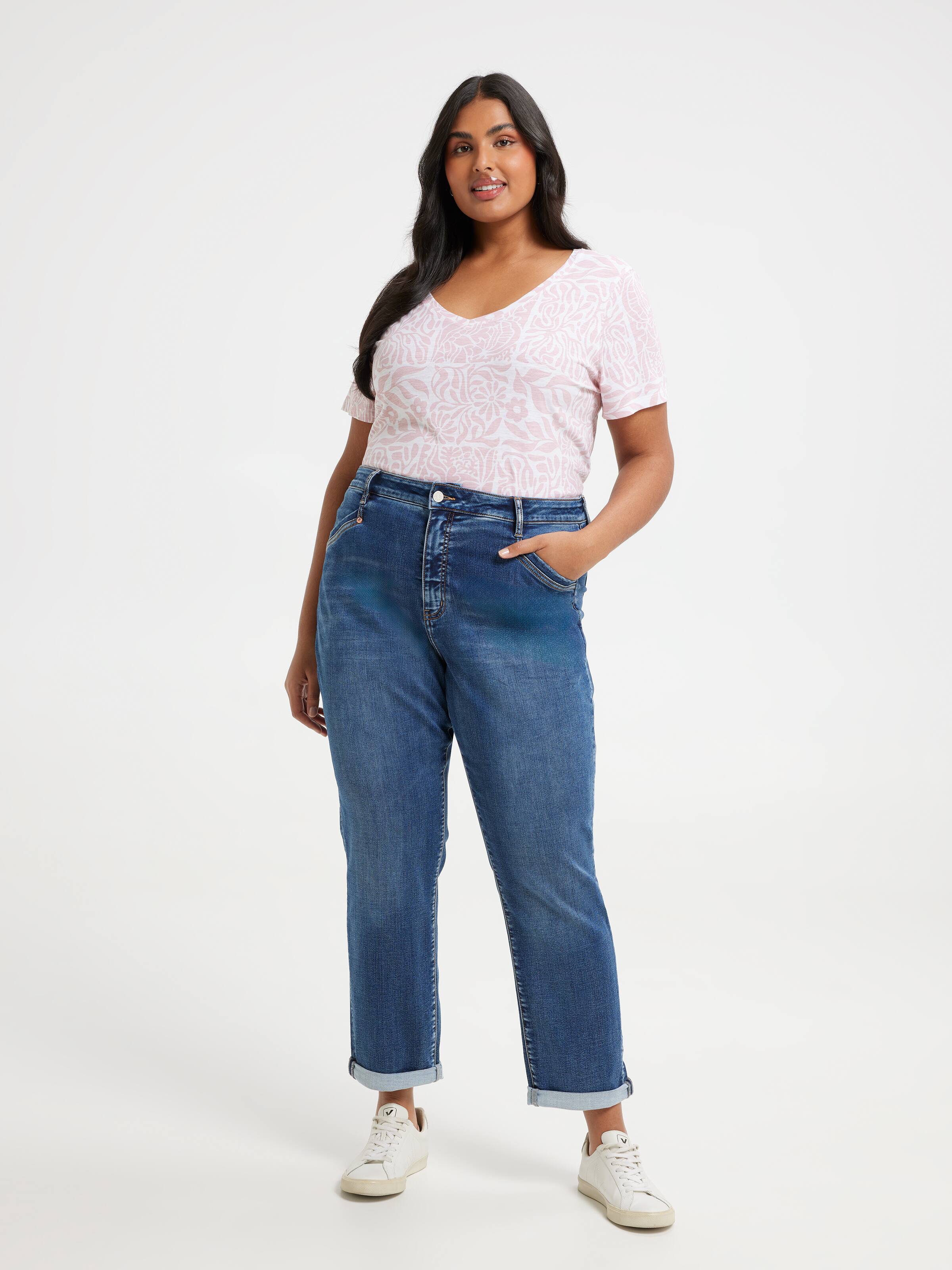 Curve Perfect V Neck Boyfriend Tee