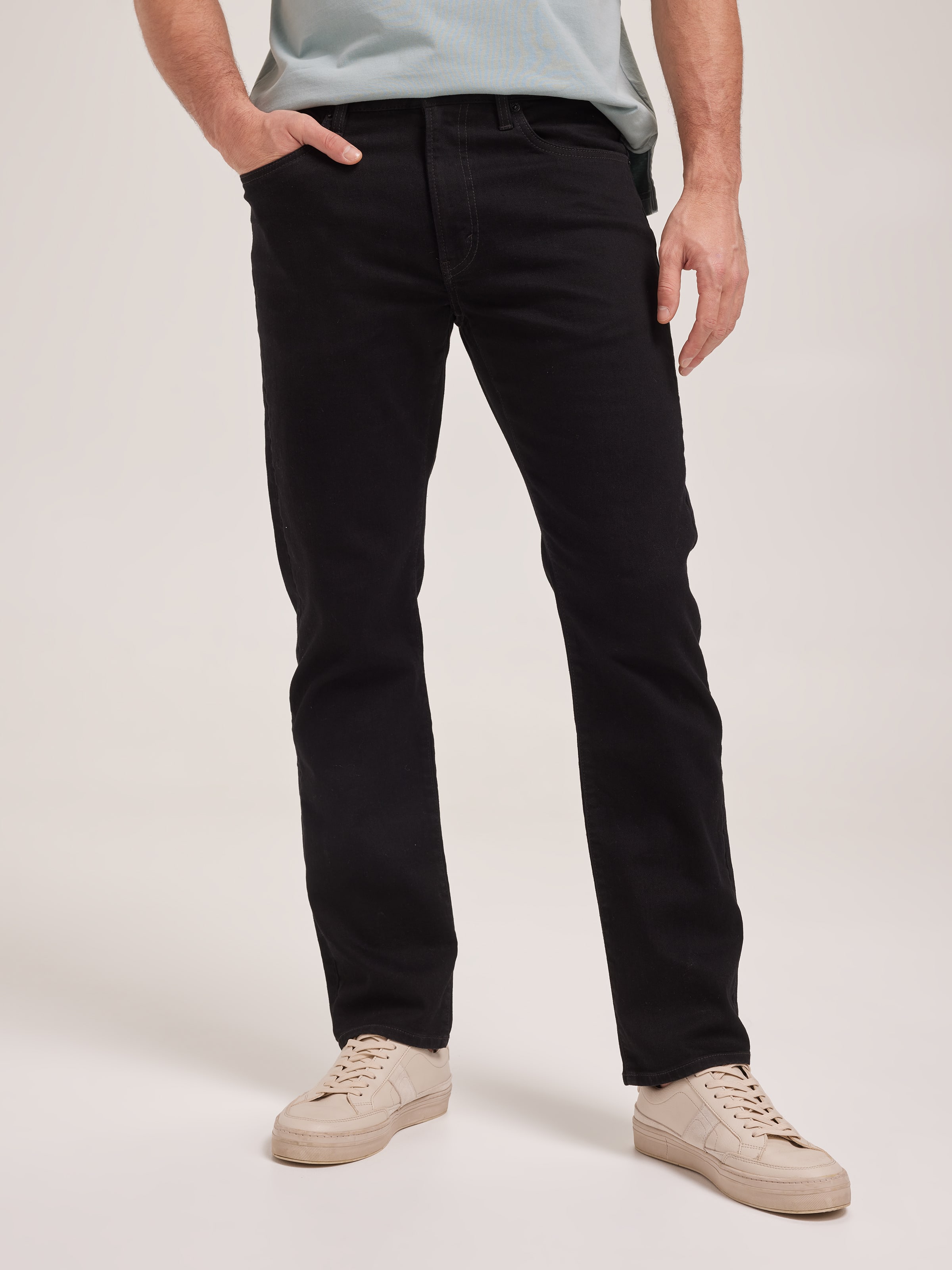 Stretch Relaxed Tapered Leg