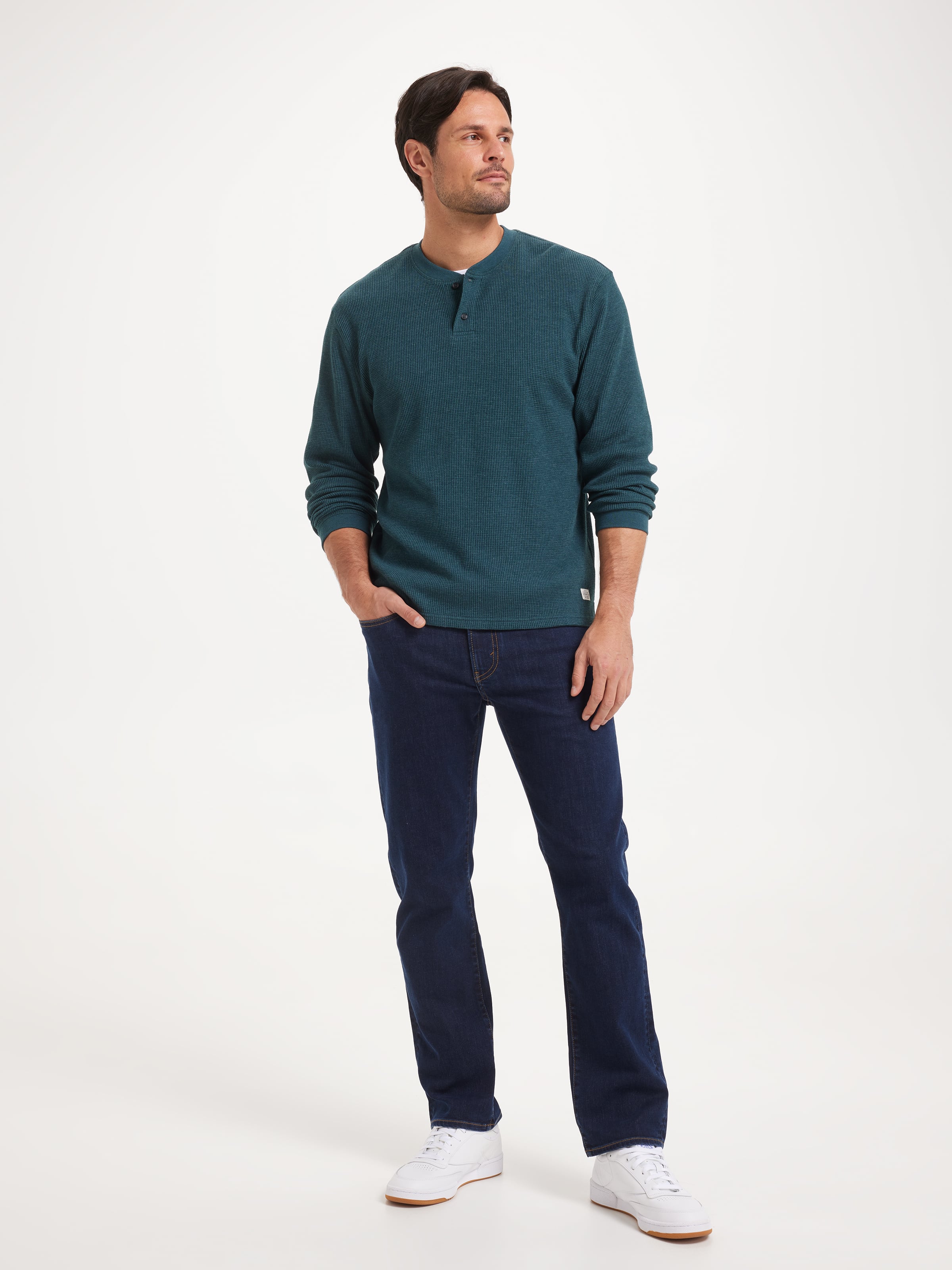 Stretch Relaxed Tapered Leg