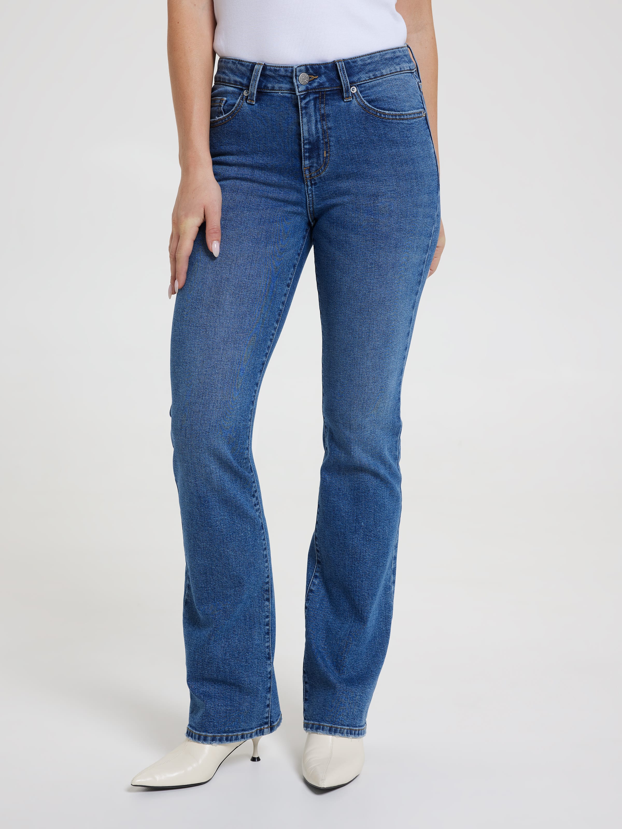 Originals Mid Rise Bootcut Jean