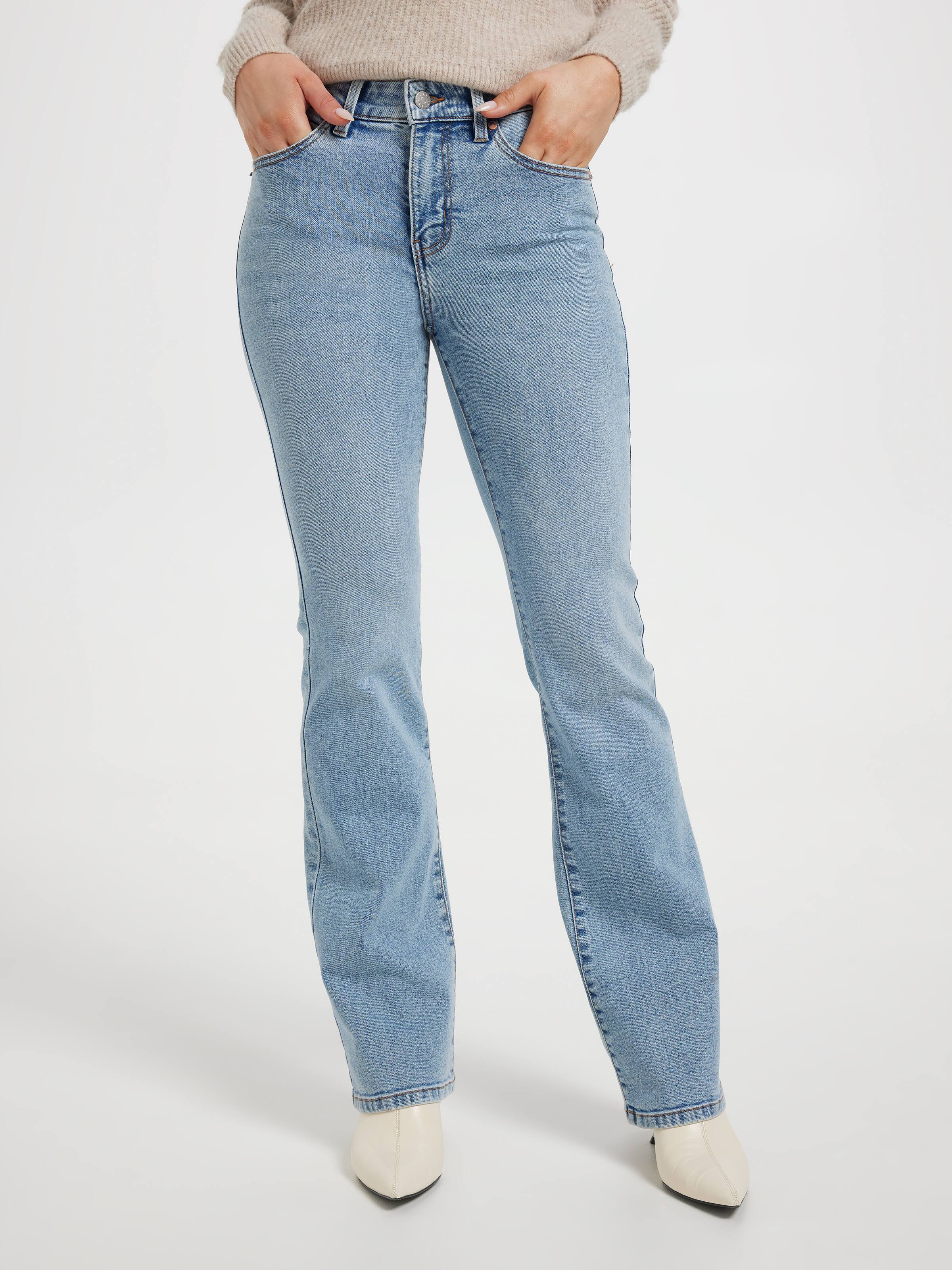 Originals Mid Rise Bootcut Jean