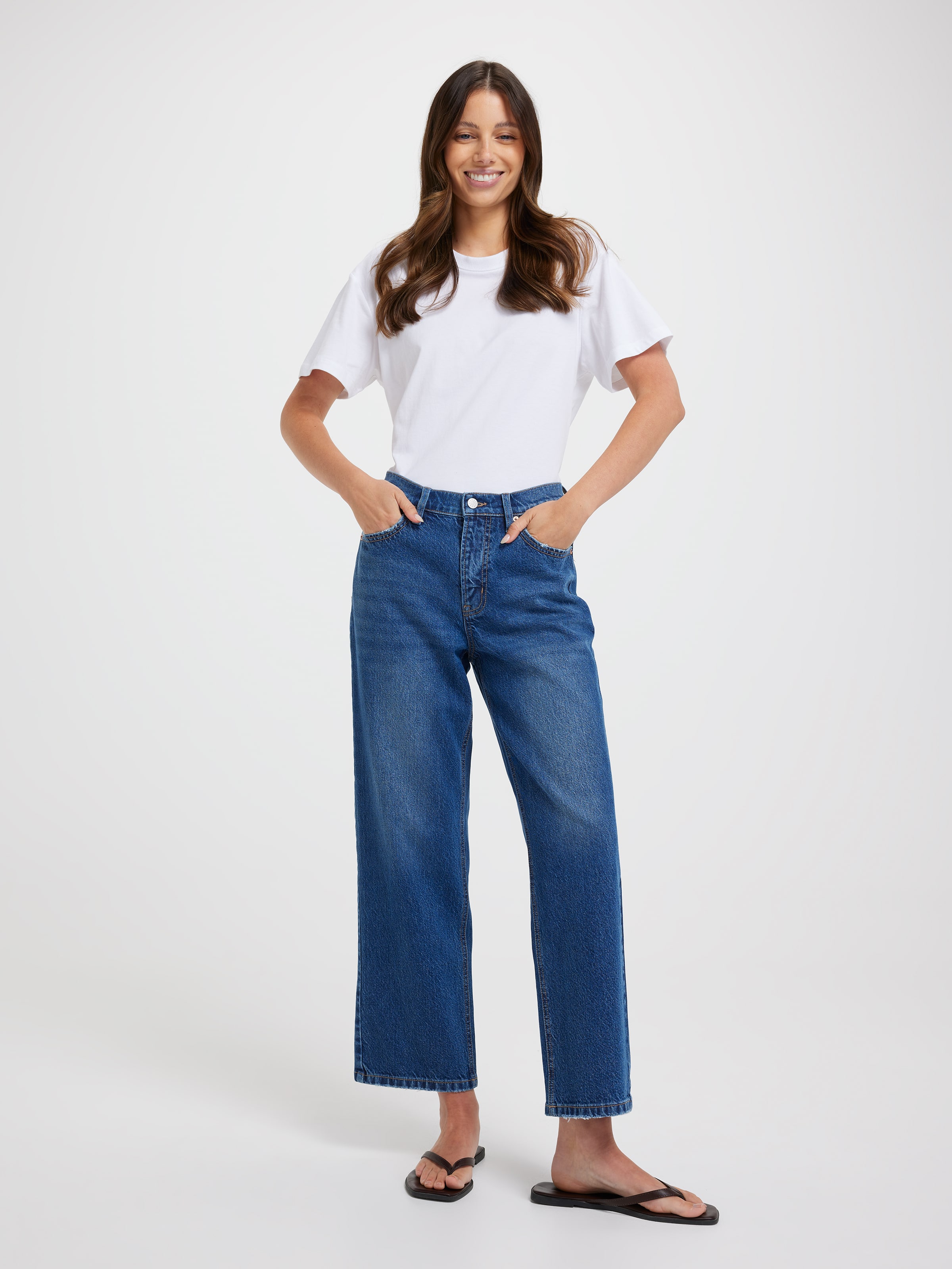 Originals High Rise Almost Rigid Straight Jean