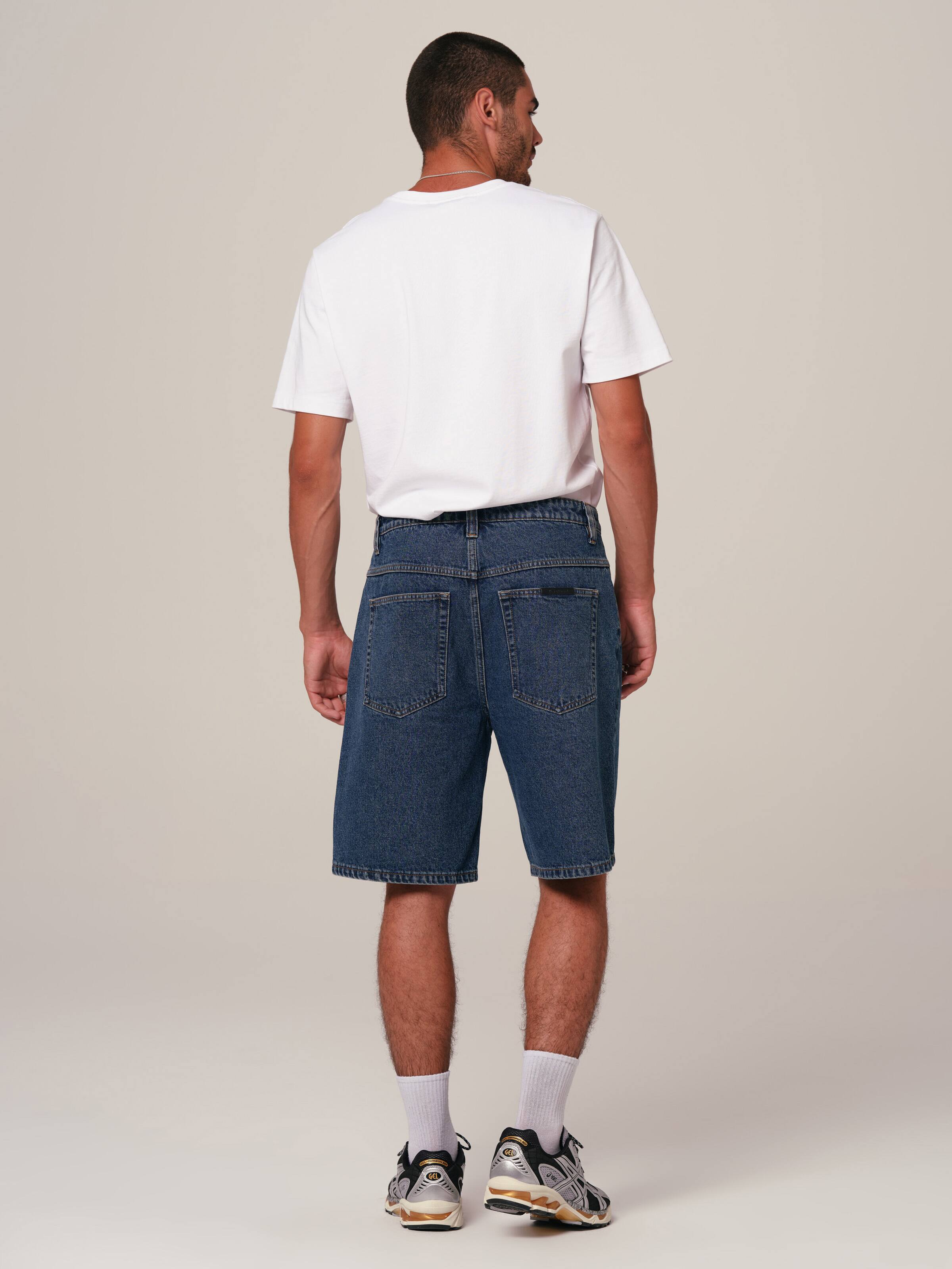 Loose Short In Ross