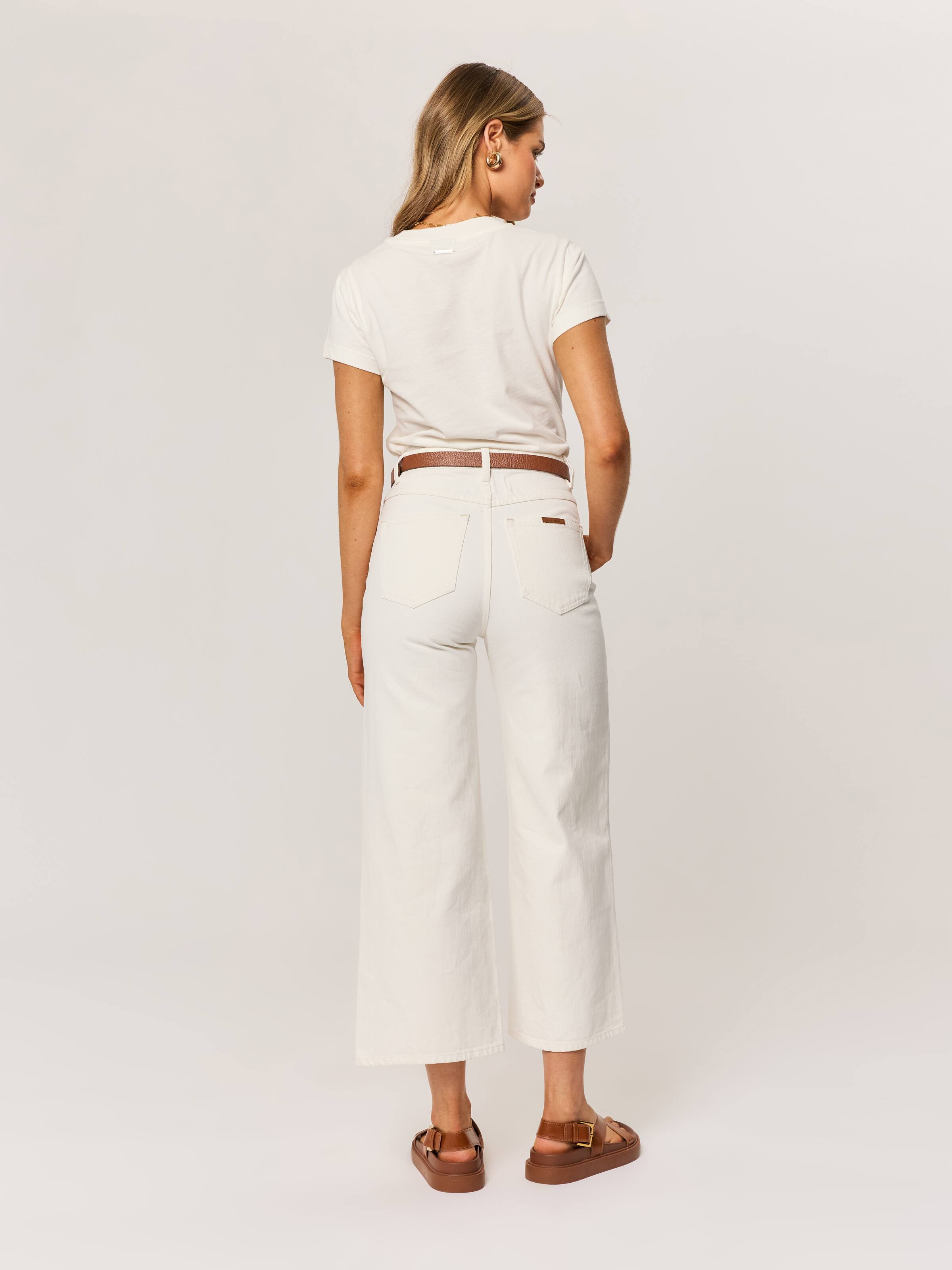 Hi Aline Crop In White