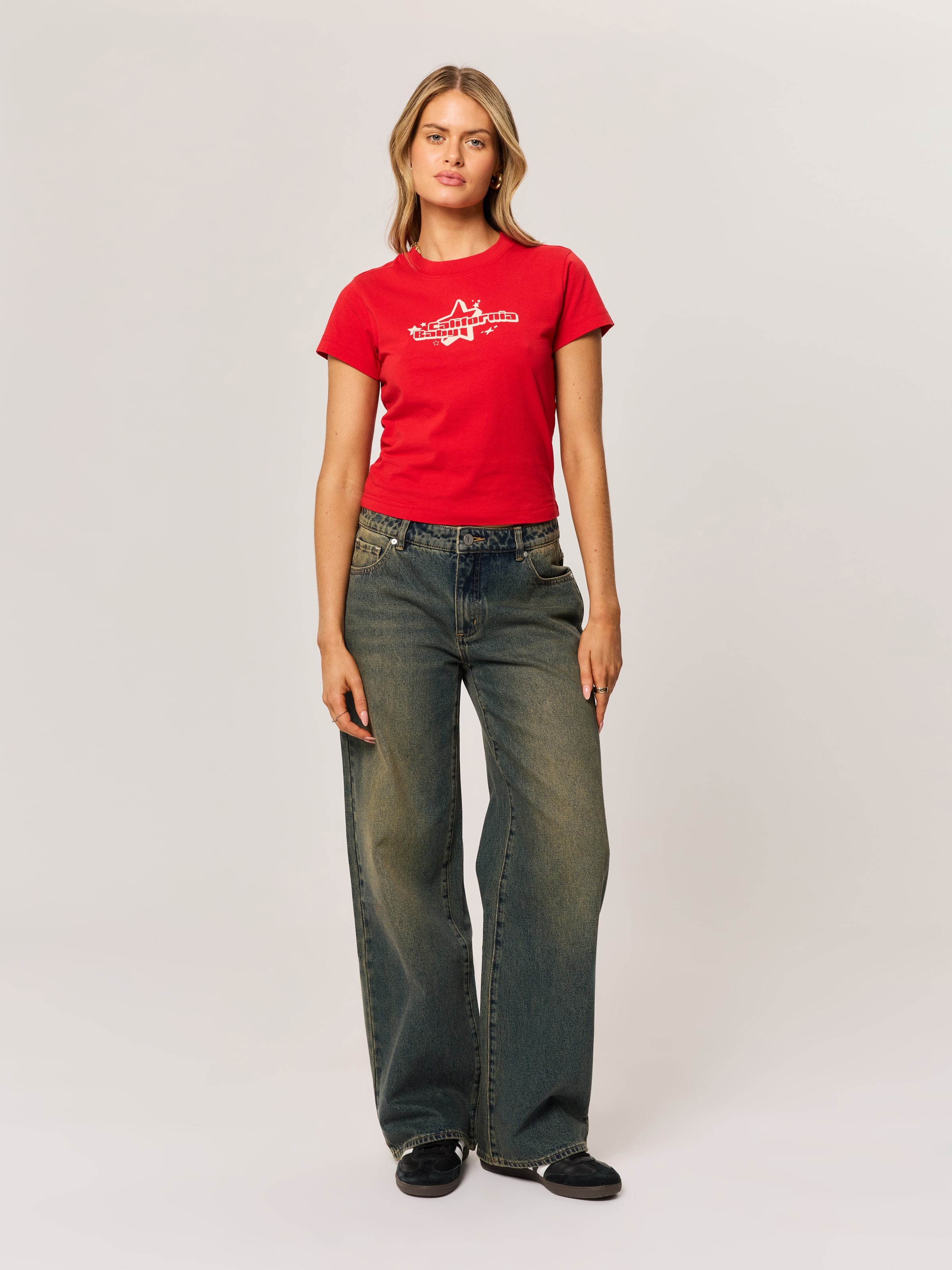 Lo Loose In Hayley