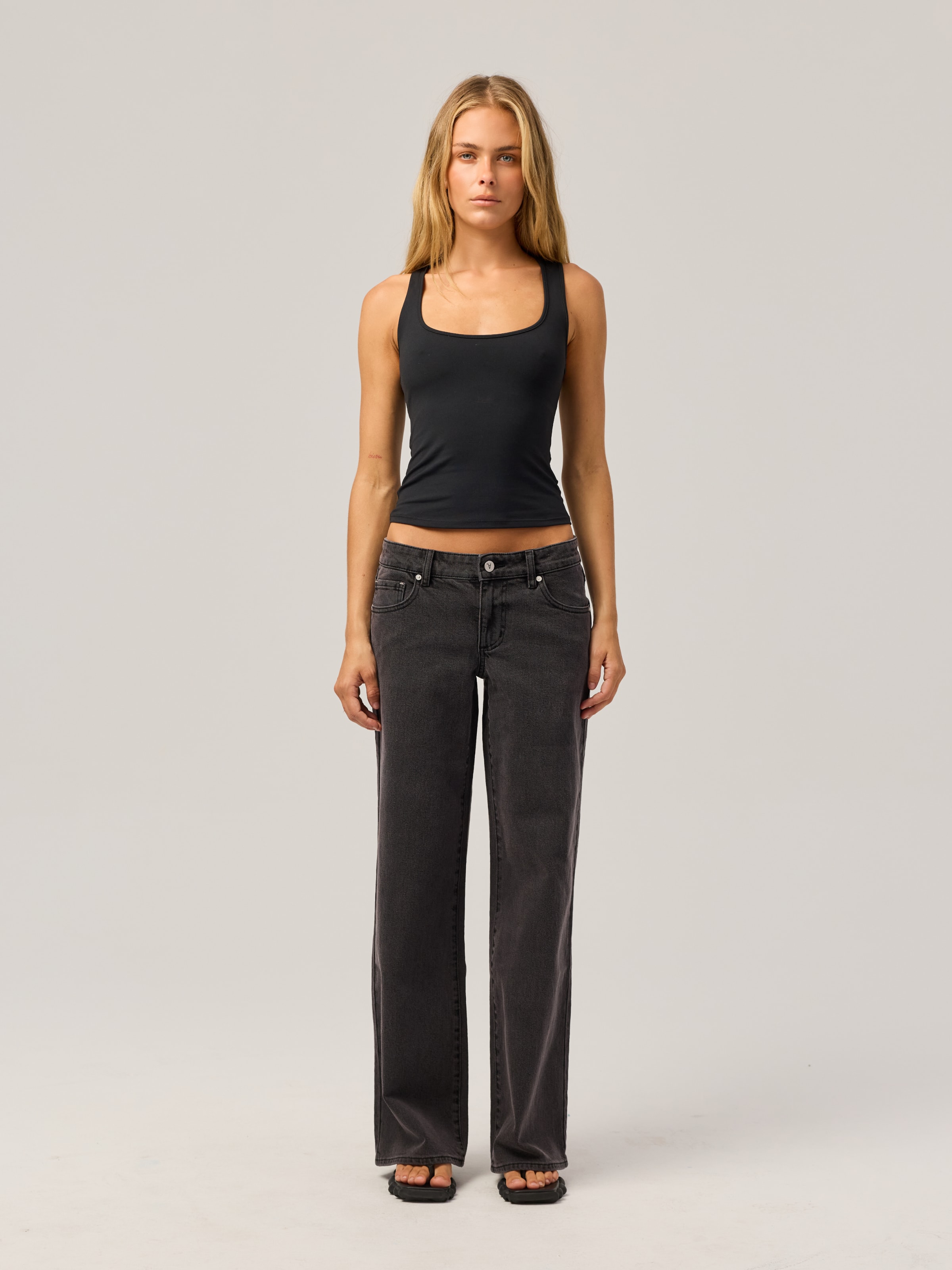 Low Rise Wide Leg Jean In Grace
