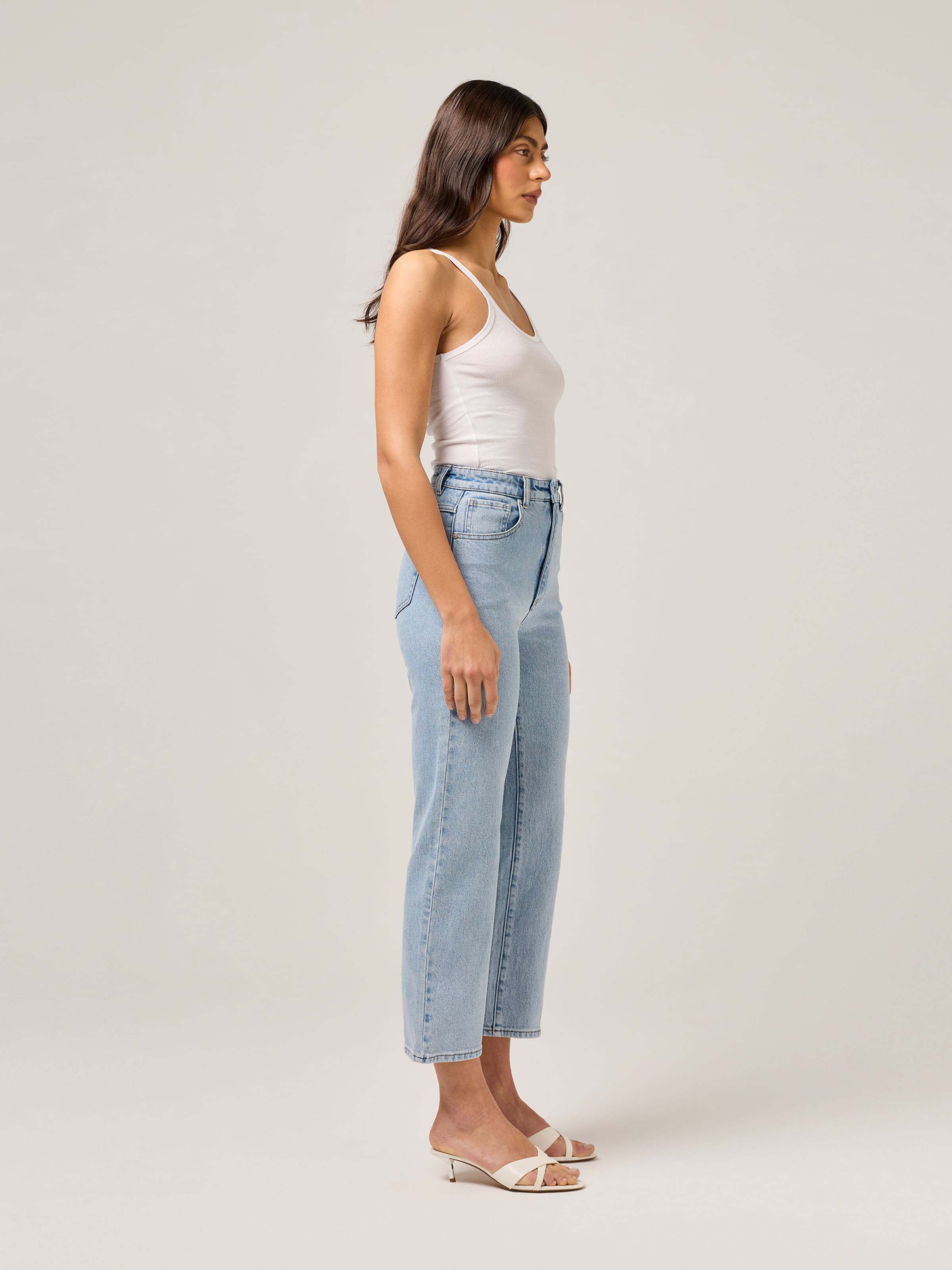 Hi Straight Ankle Jean In Courtney