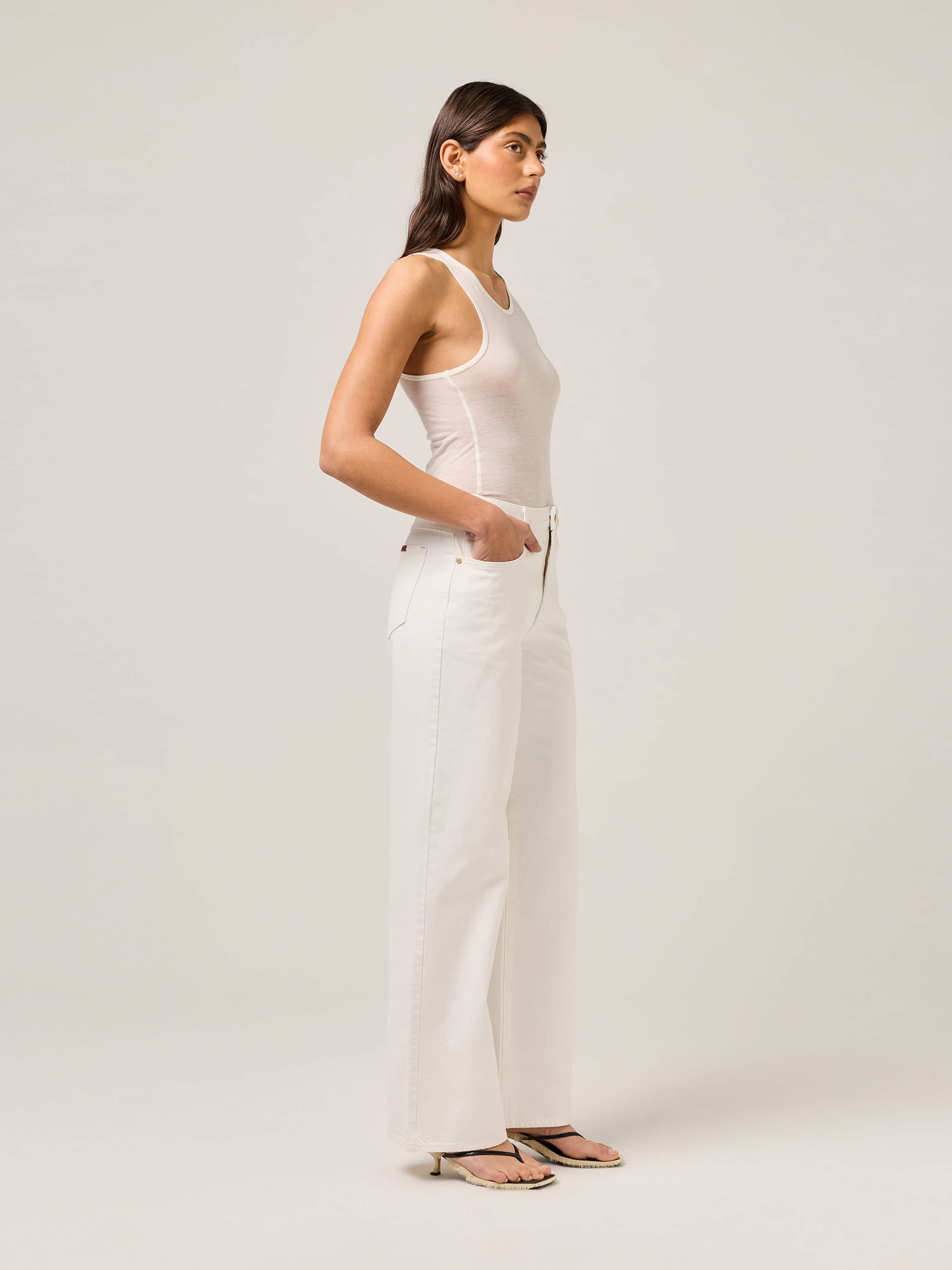 Mid Loose In Hope White