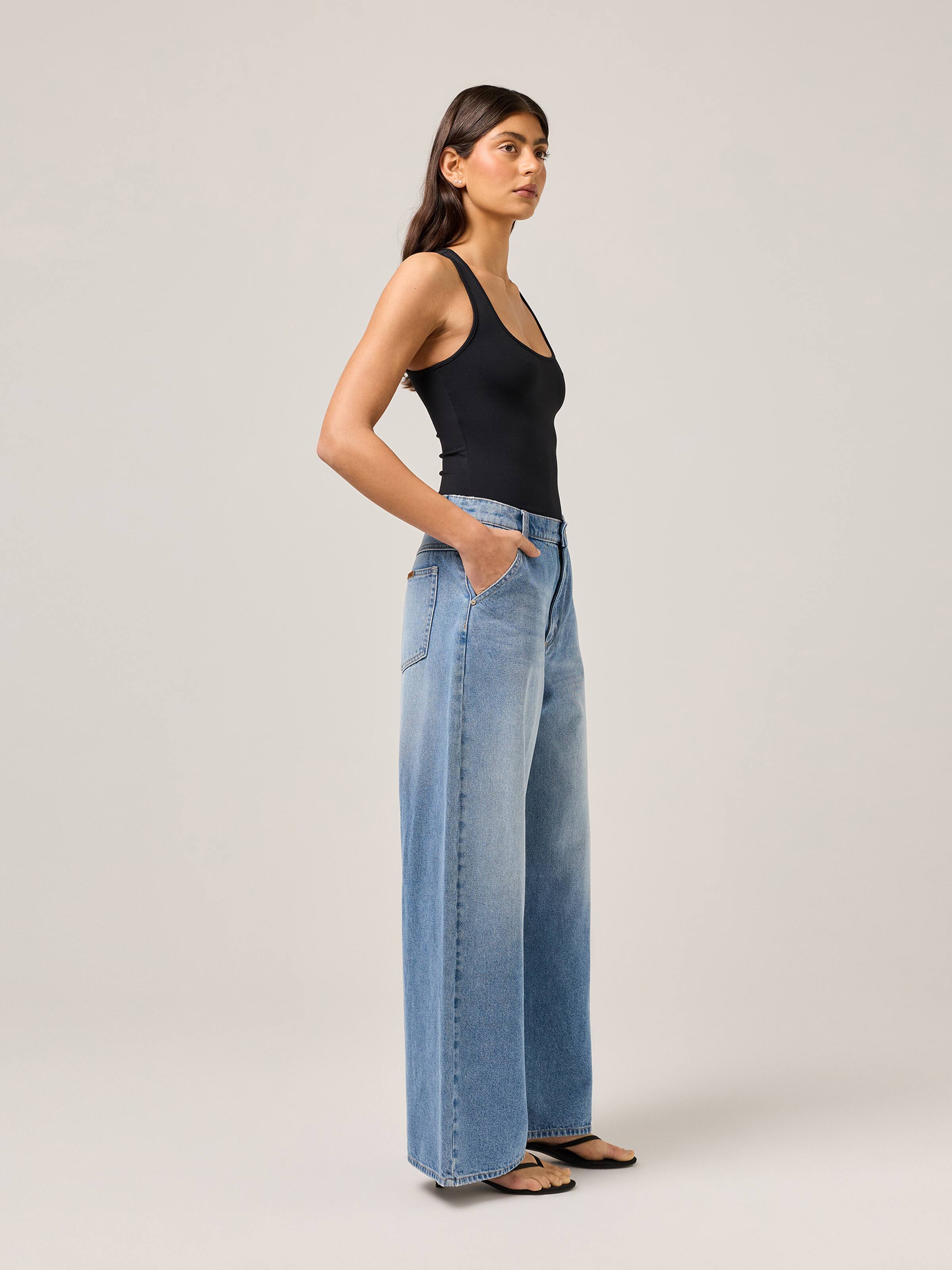 Mid Spring Loose Rhea Worn