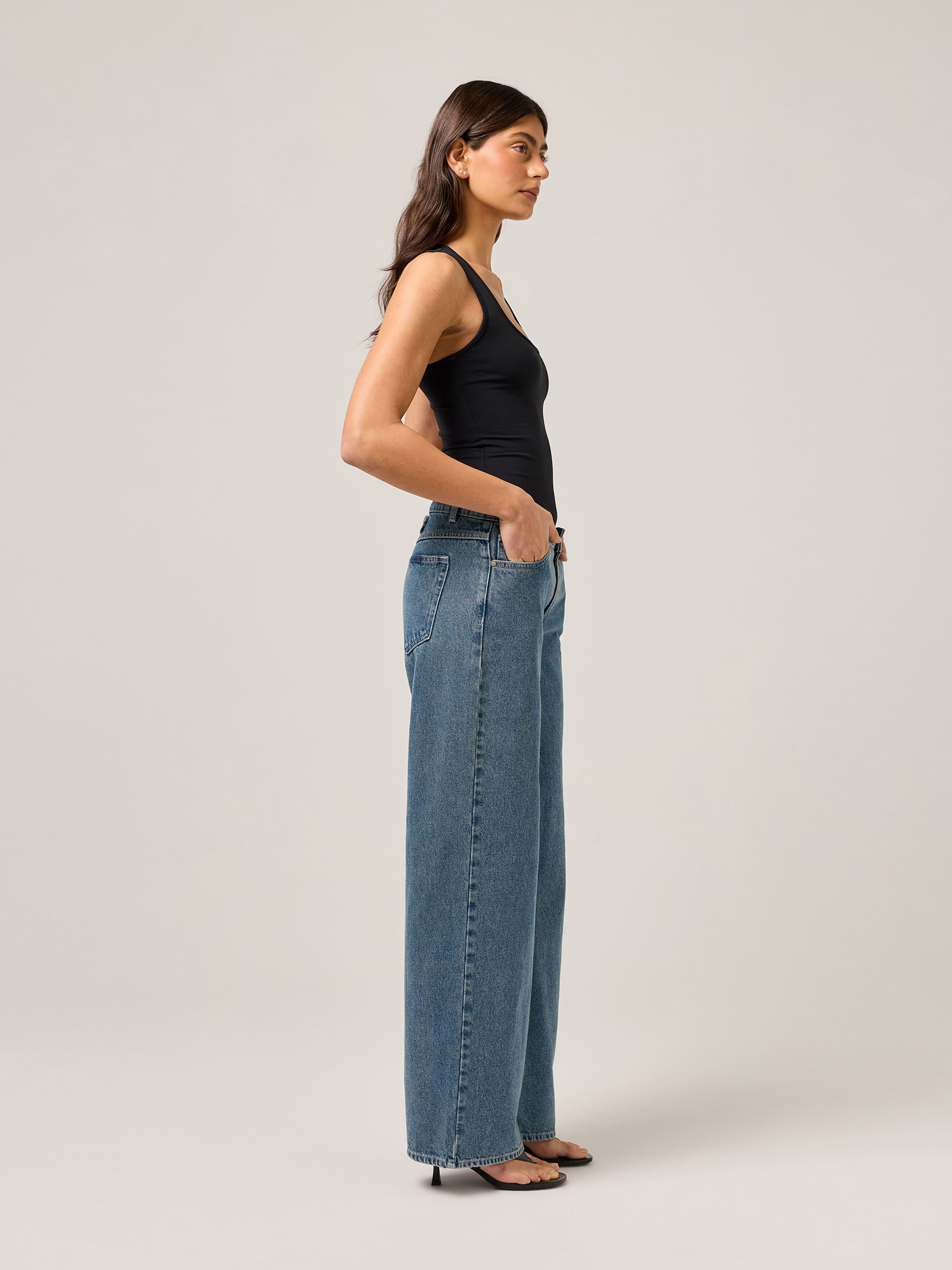 Low Loose Cinch In Felicity